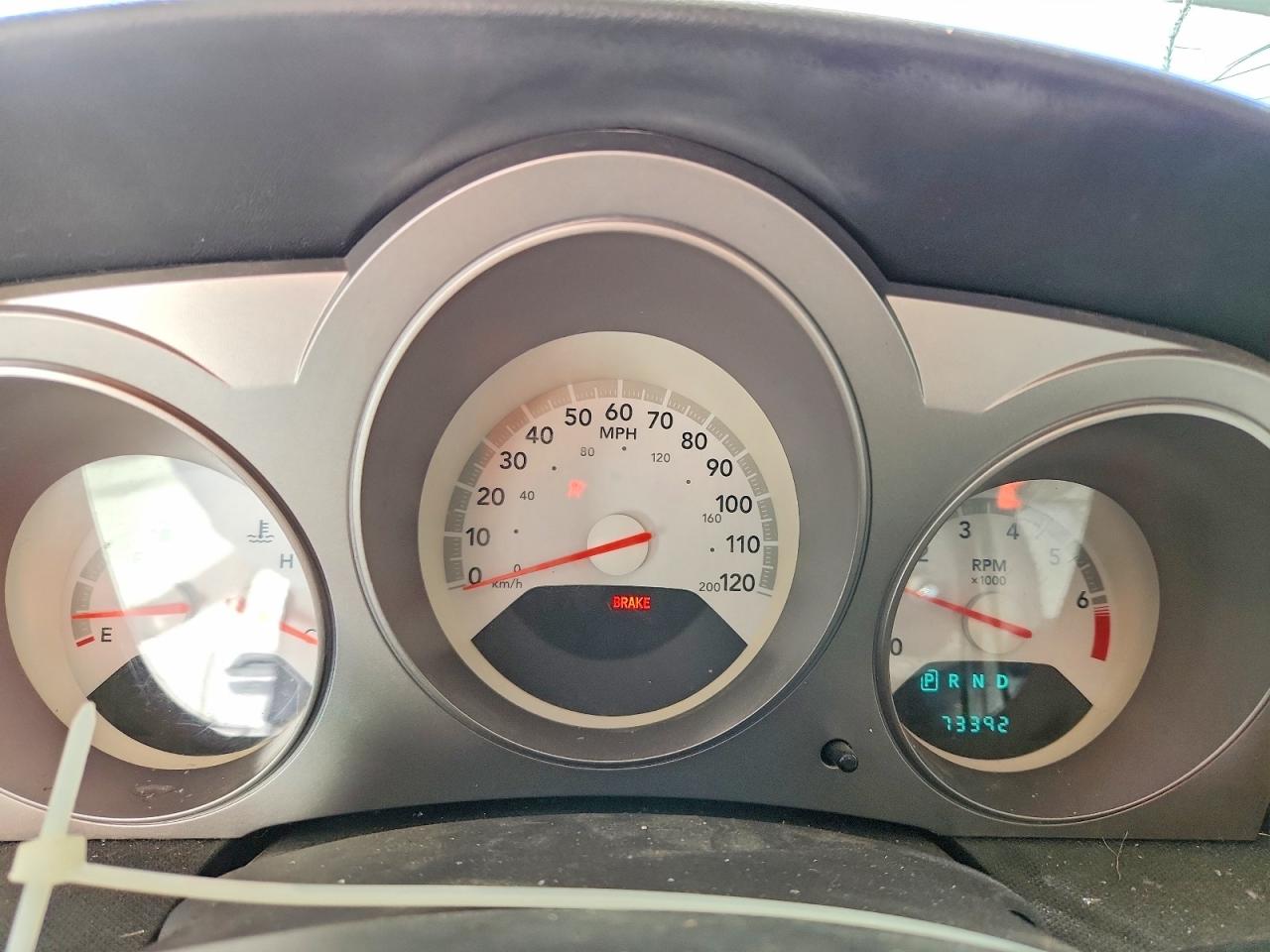 2009 Dodge Avenger Se Белый vin: 1B3LC46B89N535440