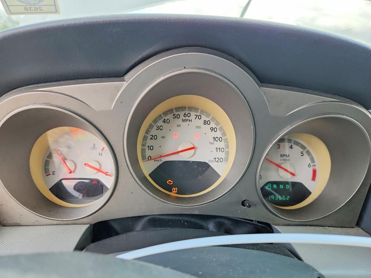 2008 Dodge Avenger Se Серебряный vin: 1B3LC46K08N236801