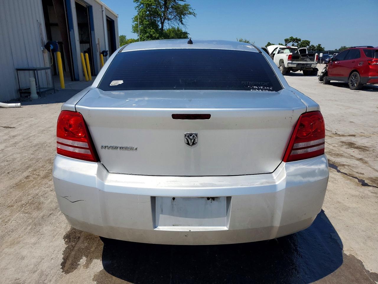 2008 Dodge Avenger Se Silver vin: 1B3LC46K48N687309