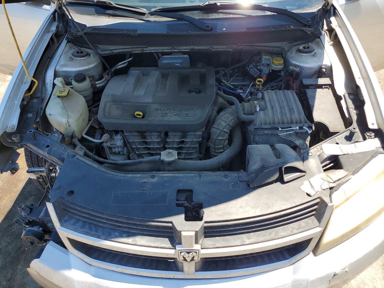 2008 Dodge Avenger Se Silver vin: 1B3LC46K48N687309