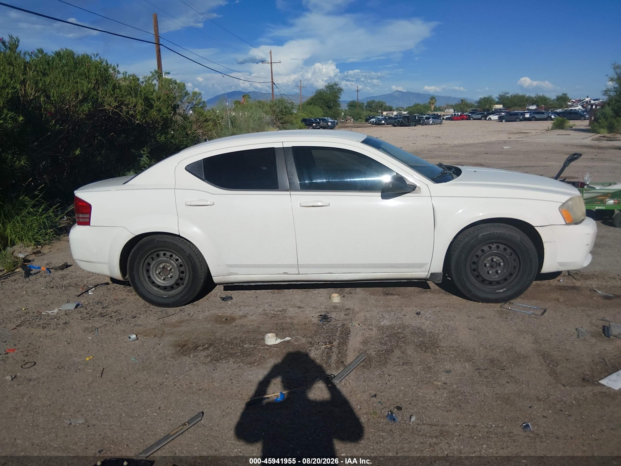 2008 Dodge Avenger Se White vin: 1B3LC46K58N660281
