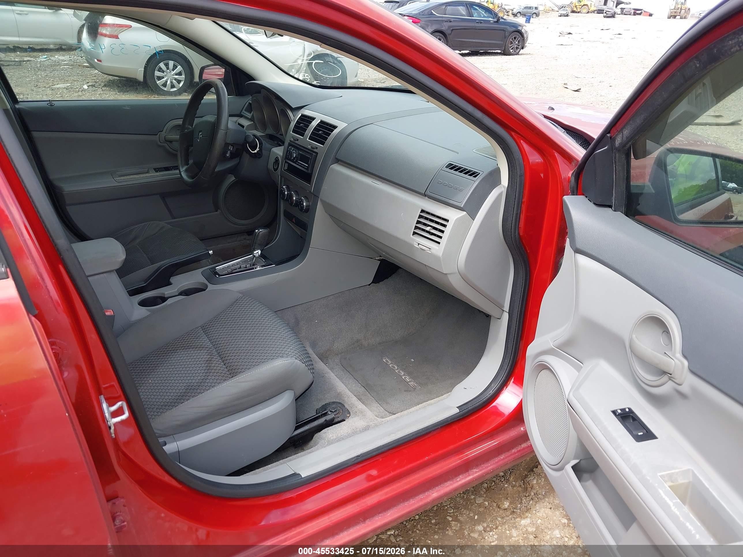 2008 Dodge Avenger Se Красный vin: 1B3LC46K68N109955