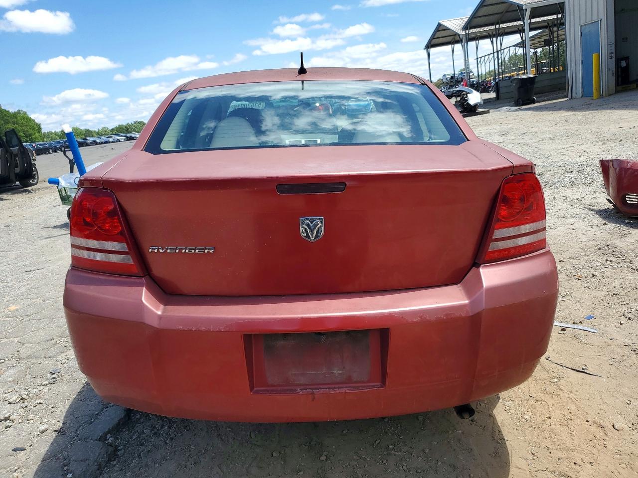 2008 Dodge Avenger Se Red vin: 1B3LC46K88N587181
