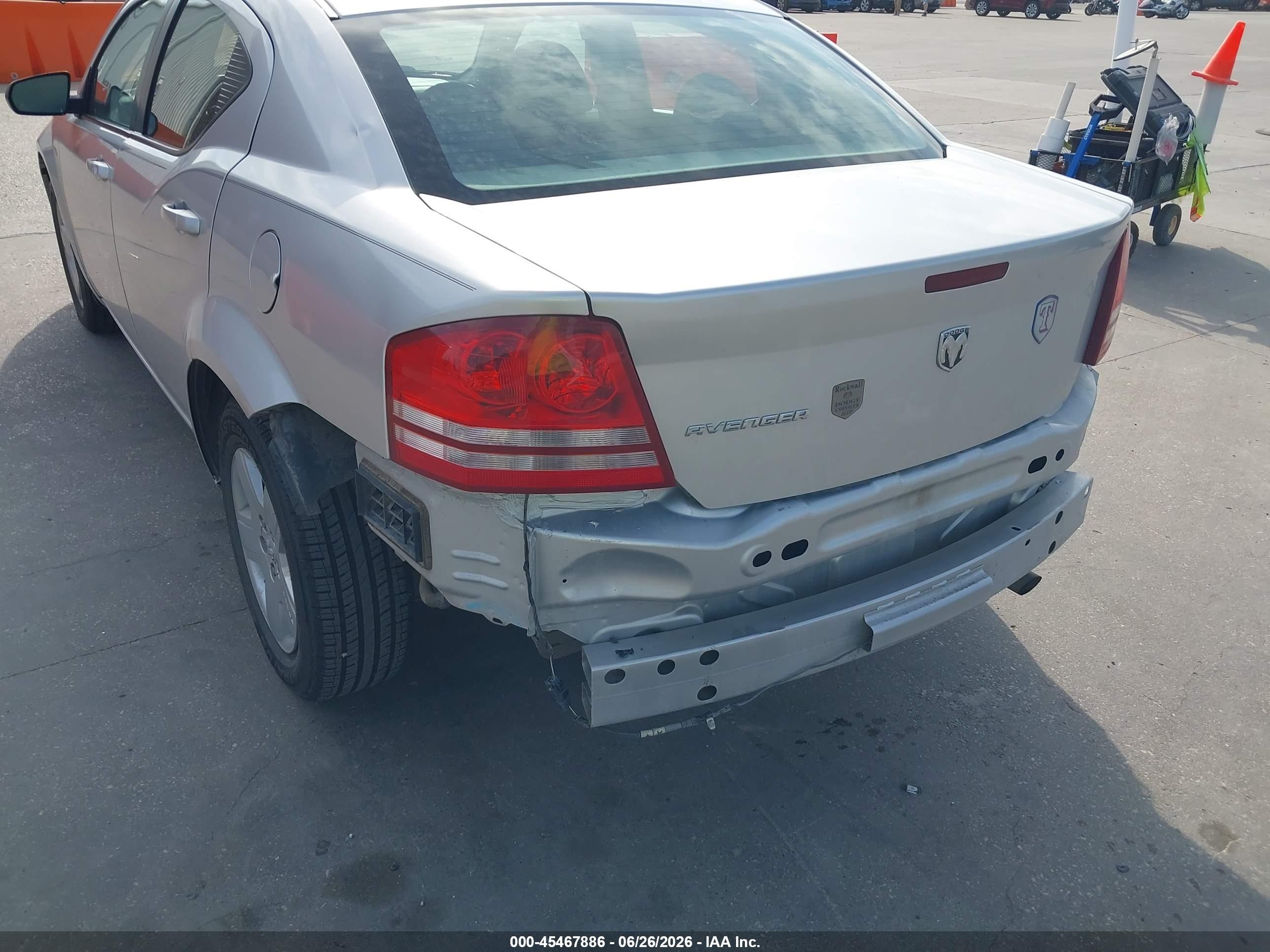 2008 Dodge Avenger Se Silver vin: 1B3LC46K98N537955