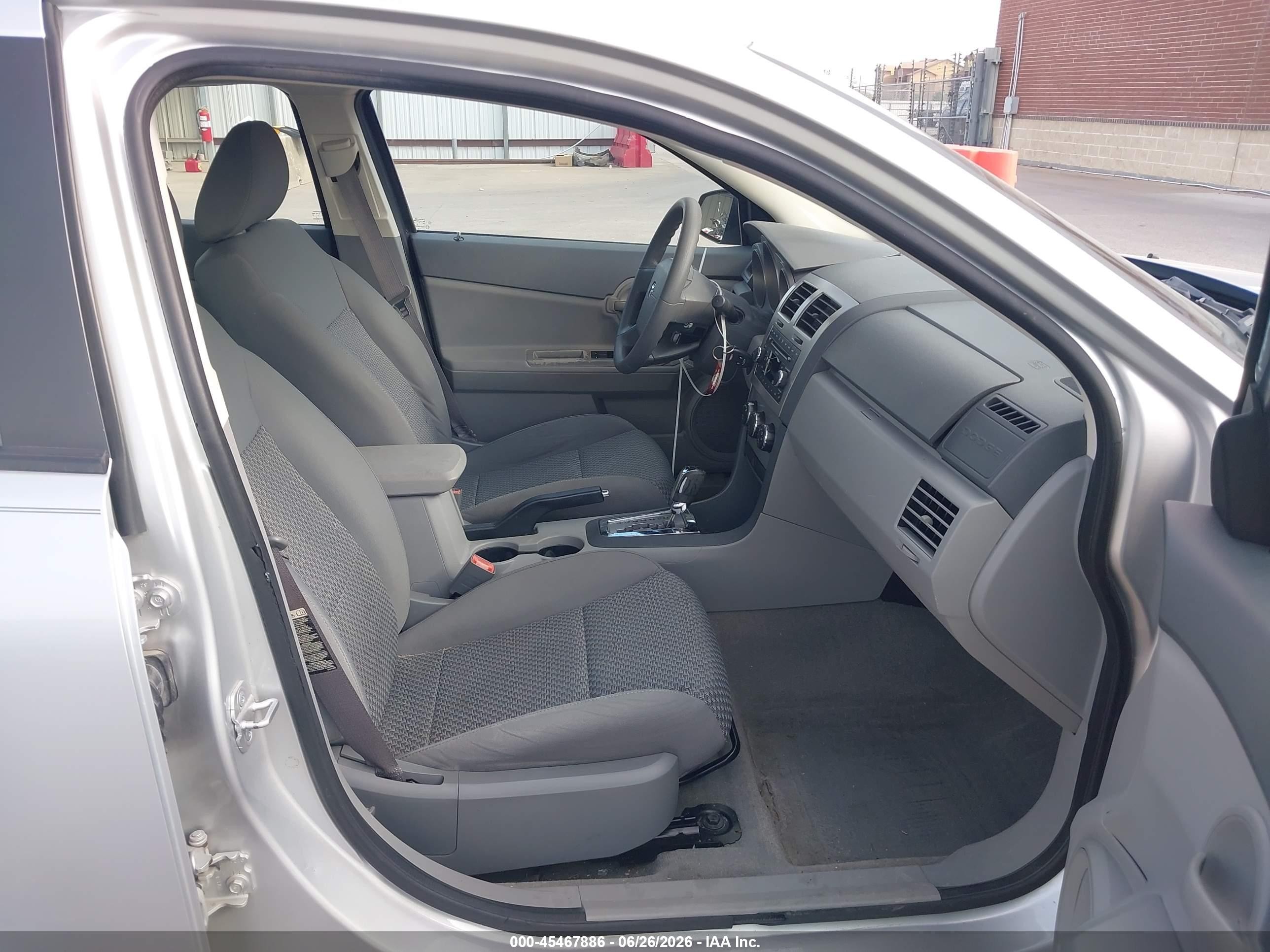 2008 Dodge Avenger Se Silver vin: 1B3LC46K98N537955