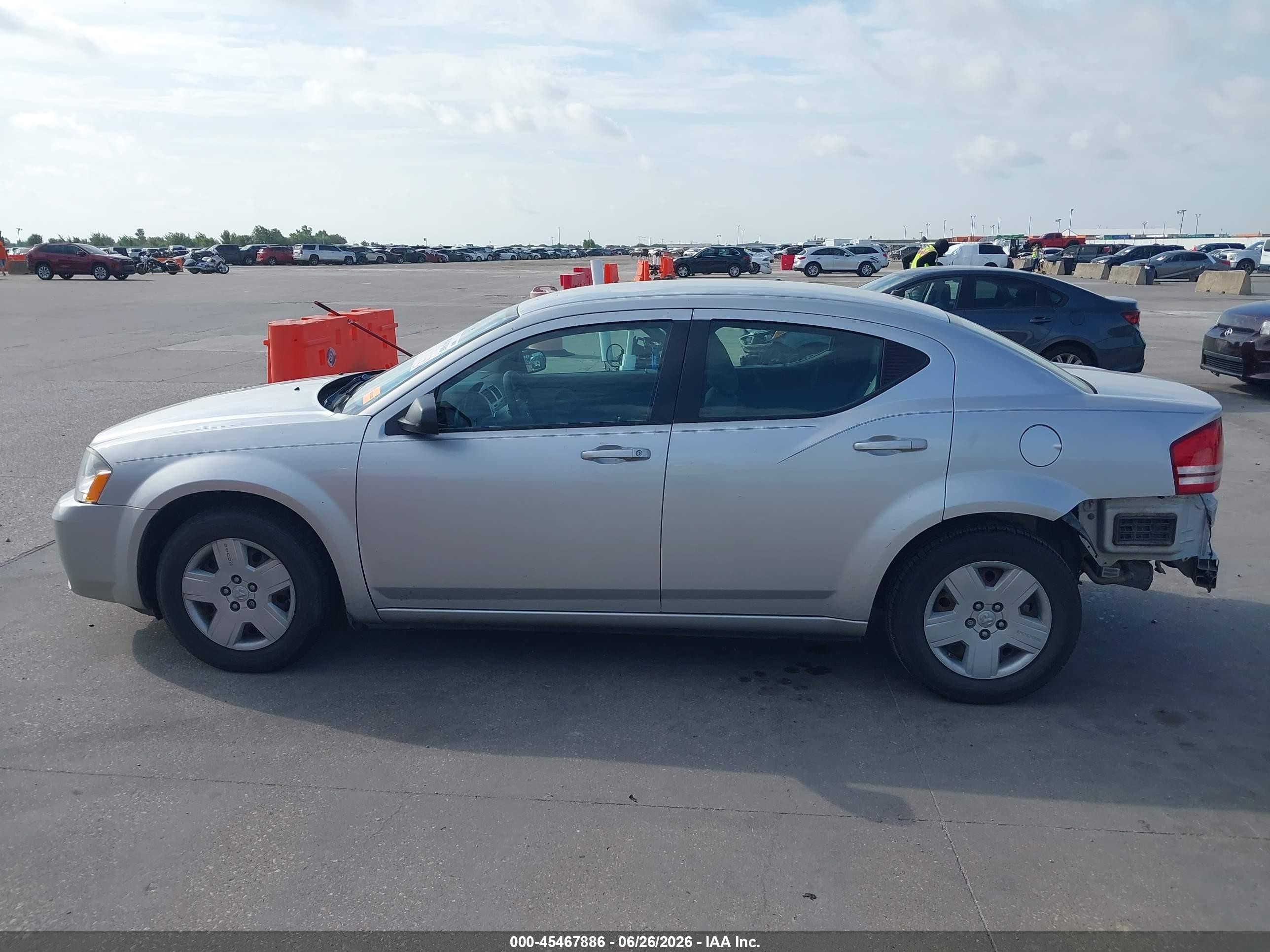 2008 Dodge Avenger Se Silver vin: 1B3LC46K98N537955