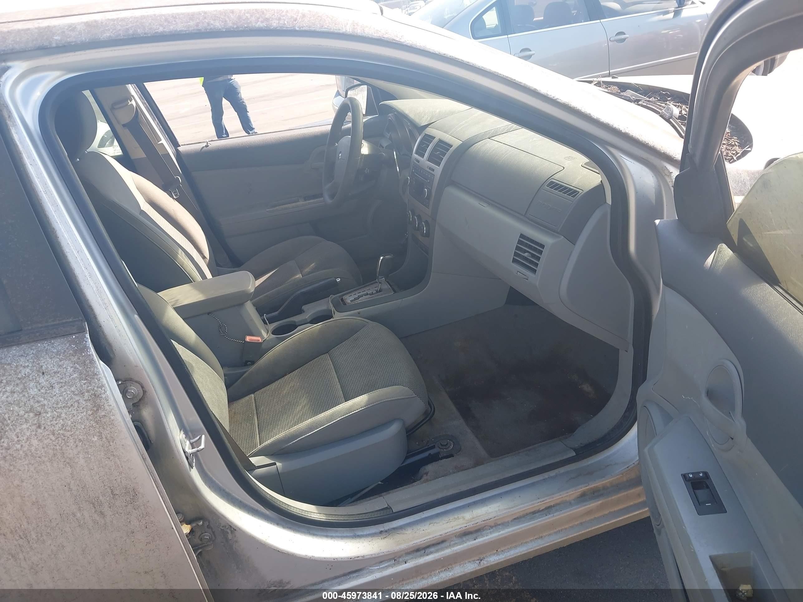 2008 Dodge Avenger Se Серебряный vin: 1B3LC46R88N281370