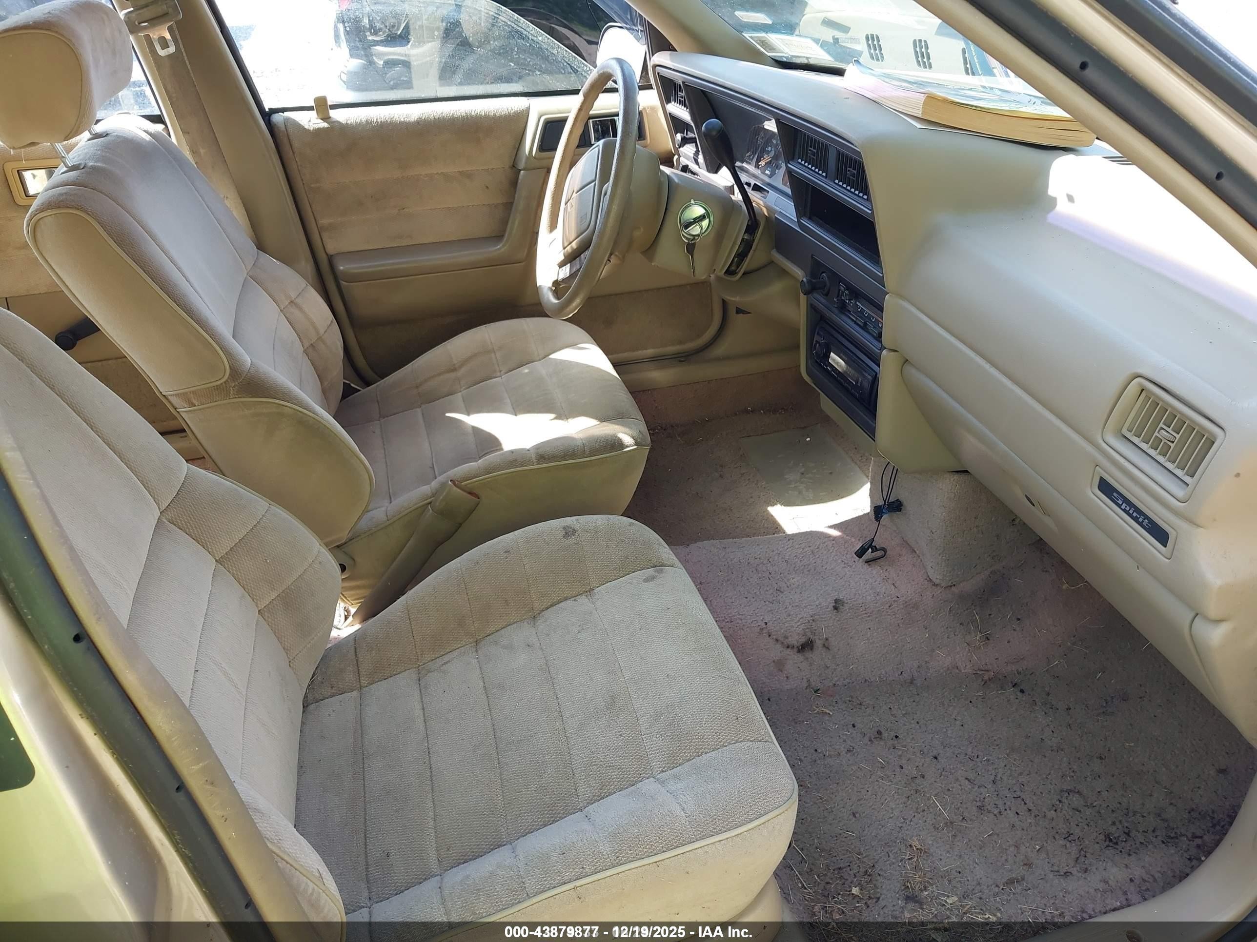 1991 Dodge Spirit   Gold vin: 1B3XA46K2MF565396