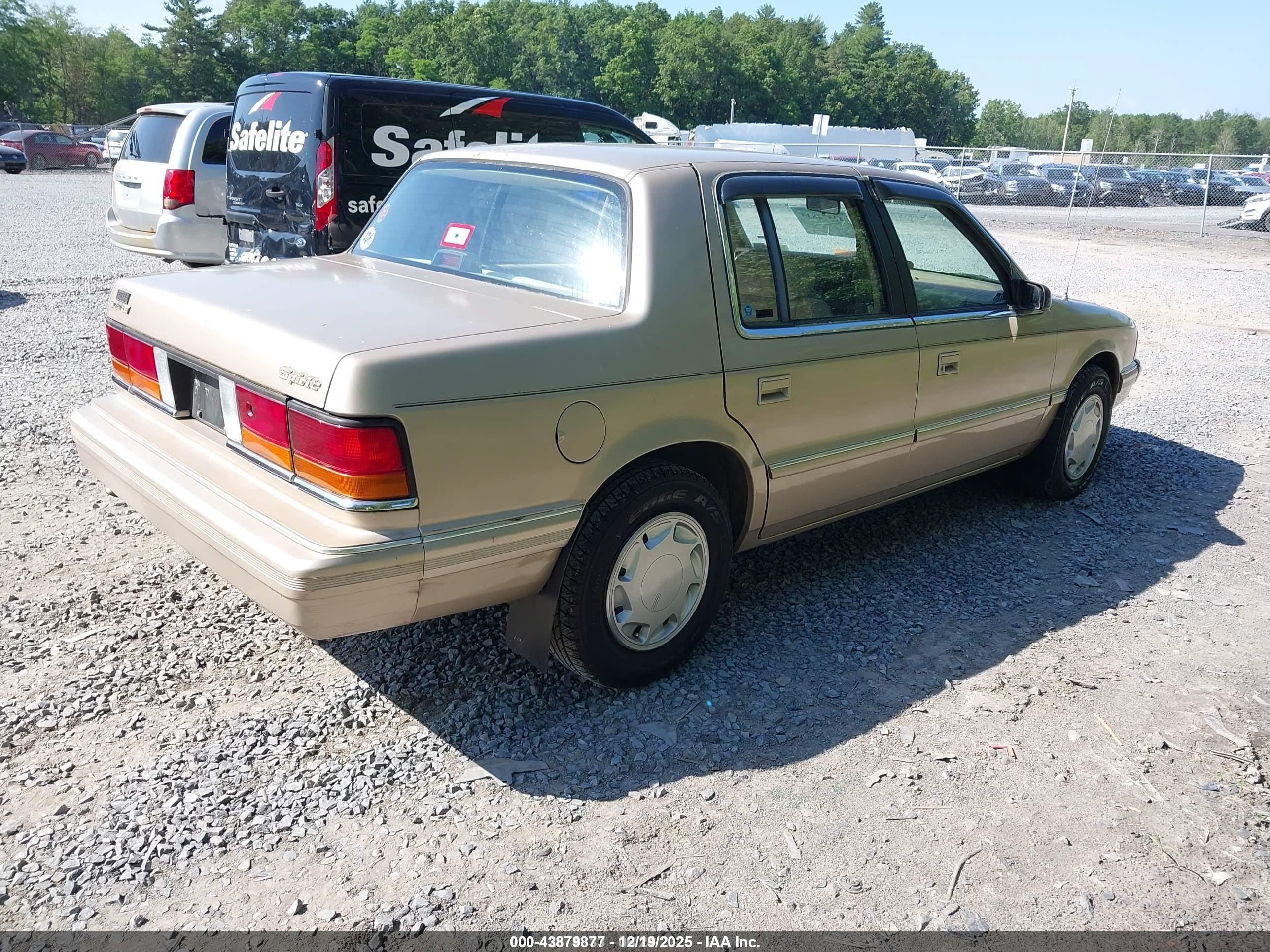 1991 Dodge Spirit   Gold vin: 1B3XA46K2MF565396