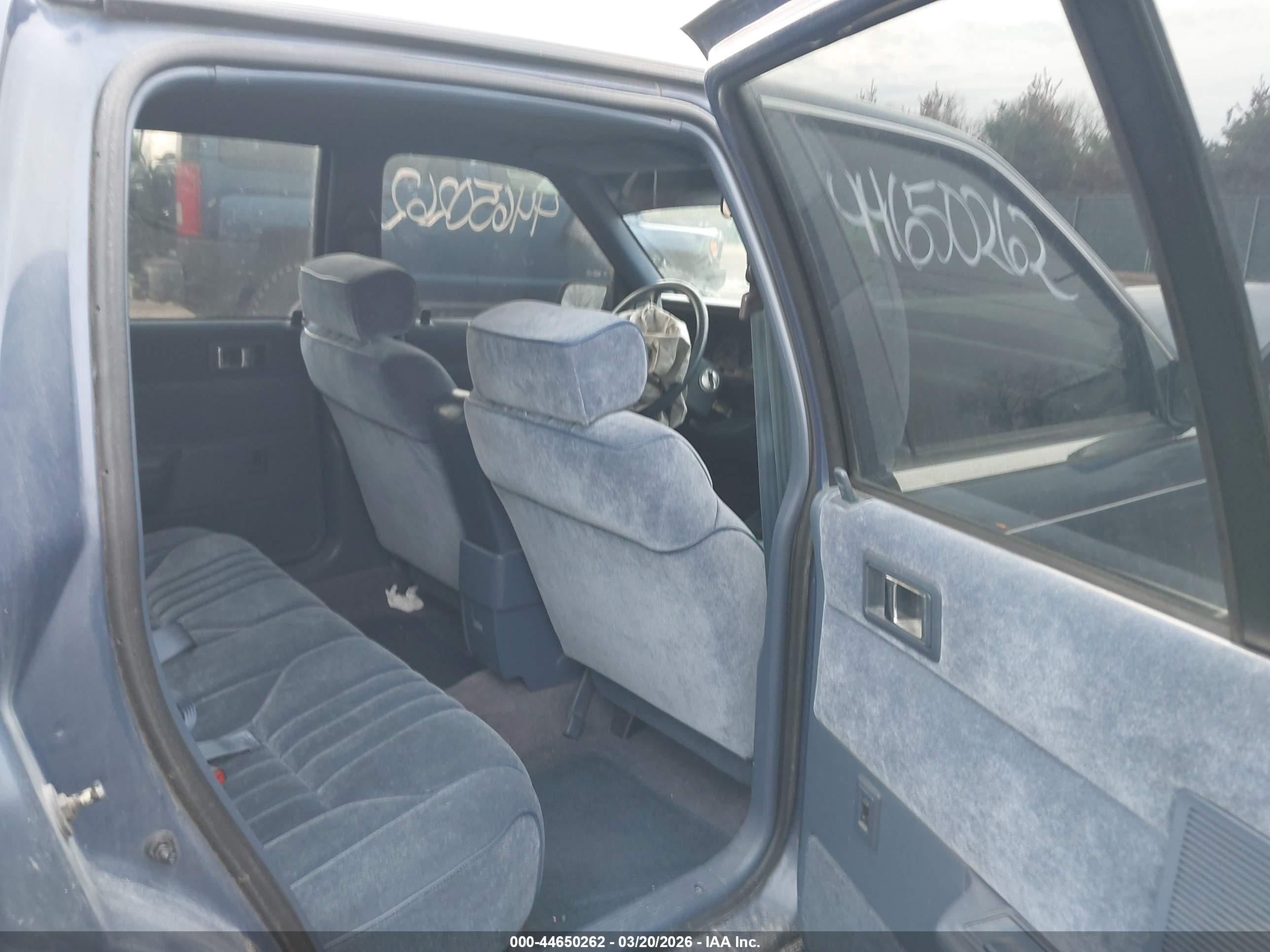 1992 Dodge Spirit Le Blue vin: 1B3XA5634NF258795