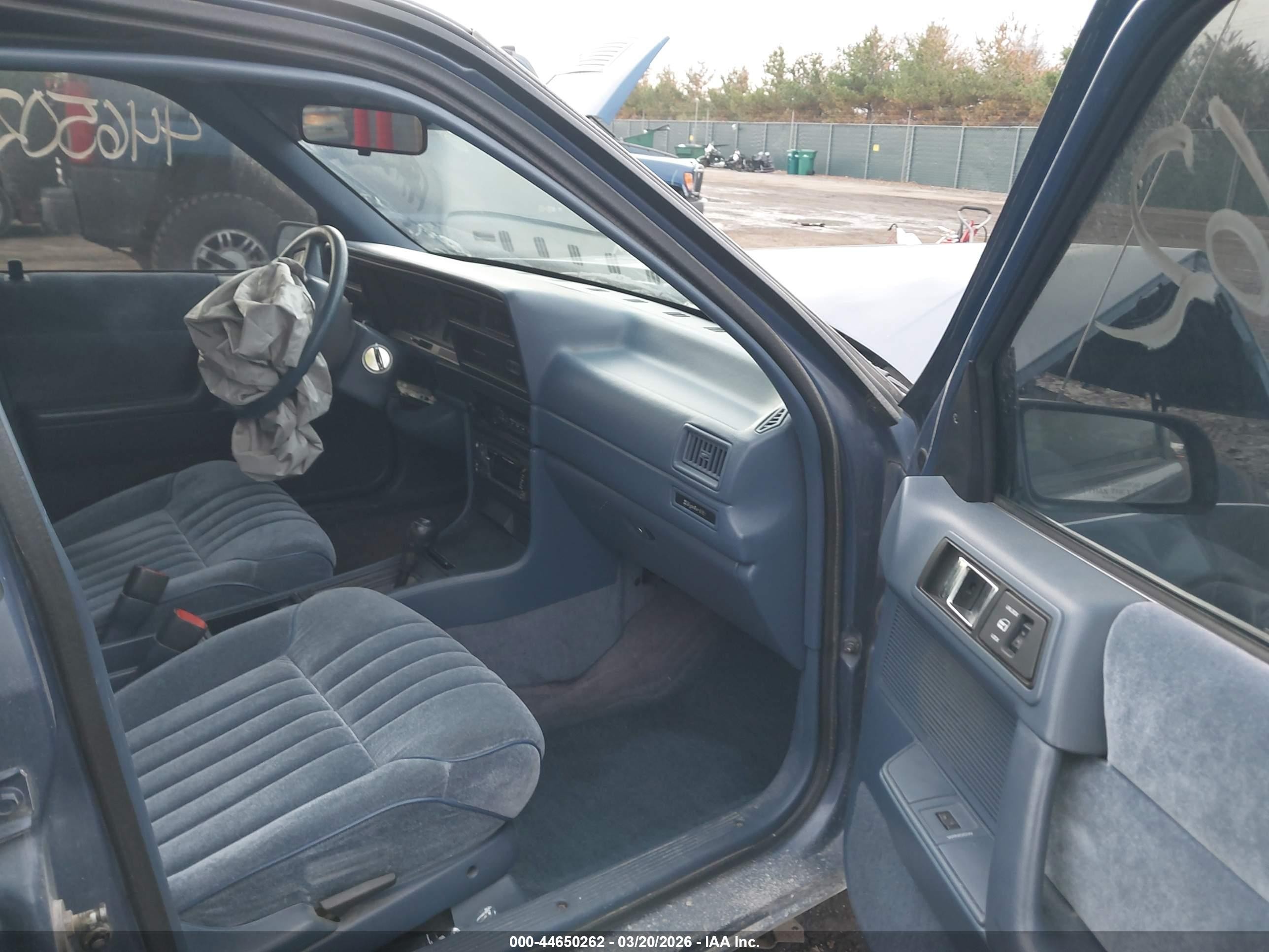 1992 Dodge Spirit Le Blue vin: 1B3XA5634NF258795