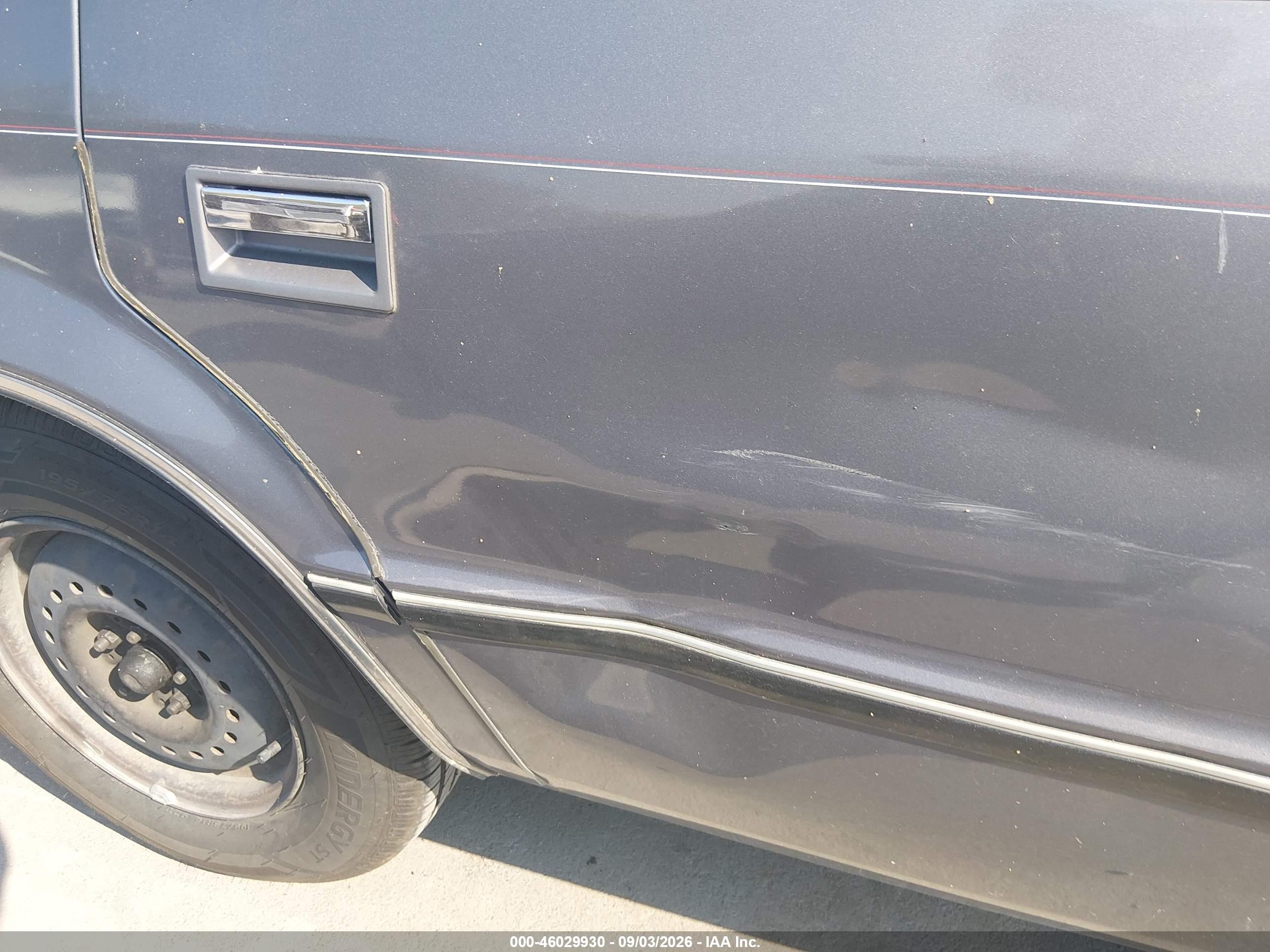 1993 Dodge Dynasty Gray vin: 1B3XC4636PD143621