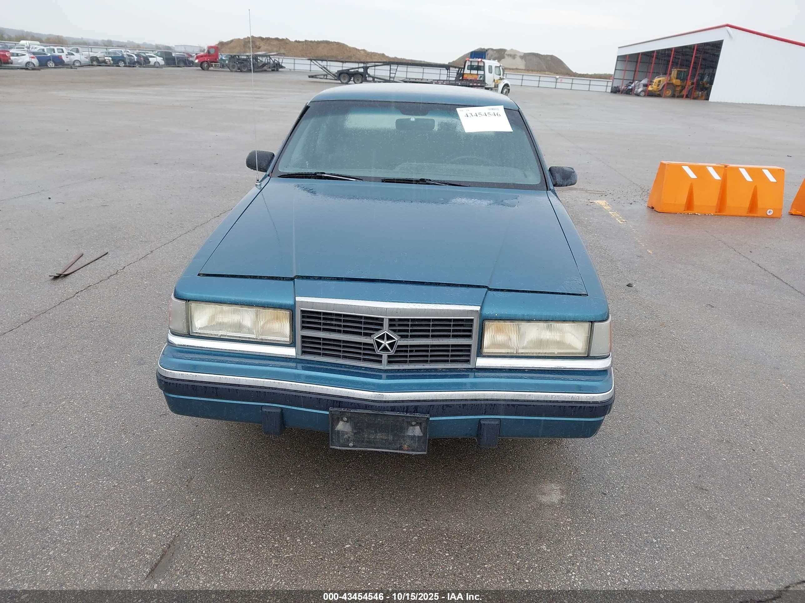 1993 Dodge Dynasty   Blue vin: 1B3XC46K7PD204191
