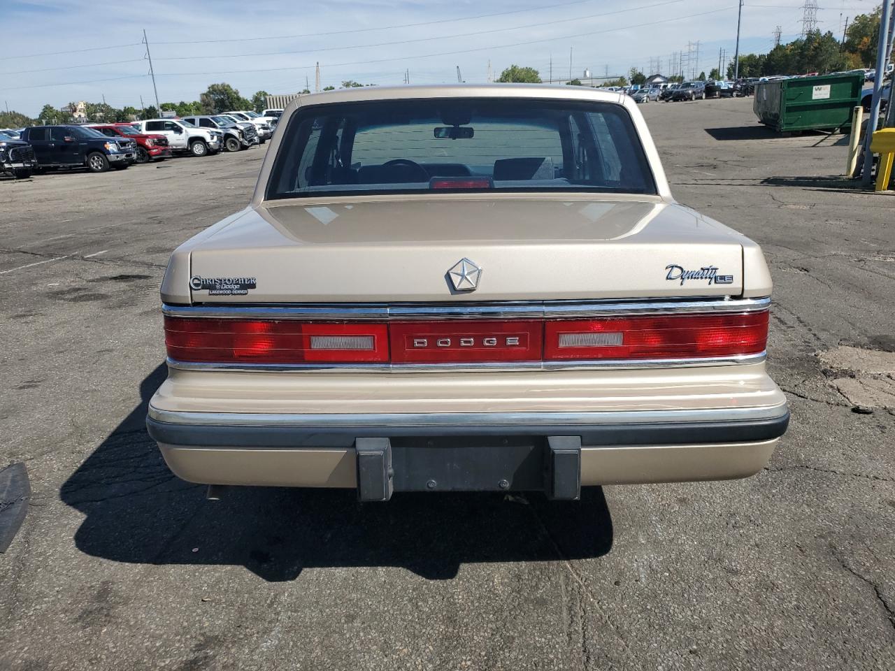 1993 Dodge Dynasty Le Gold vin: 1B3XC56R4PD186204