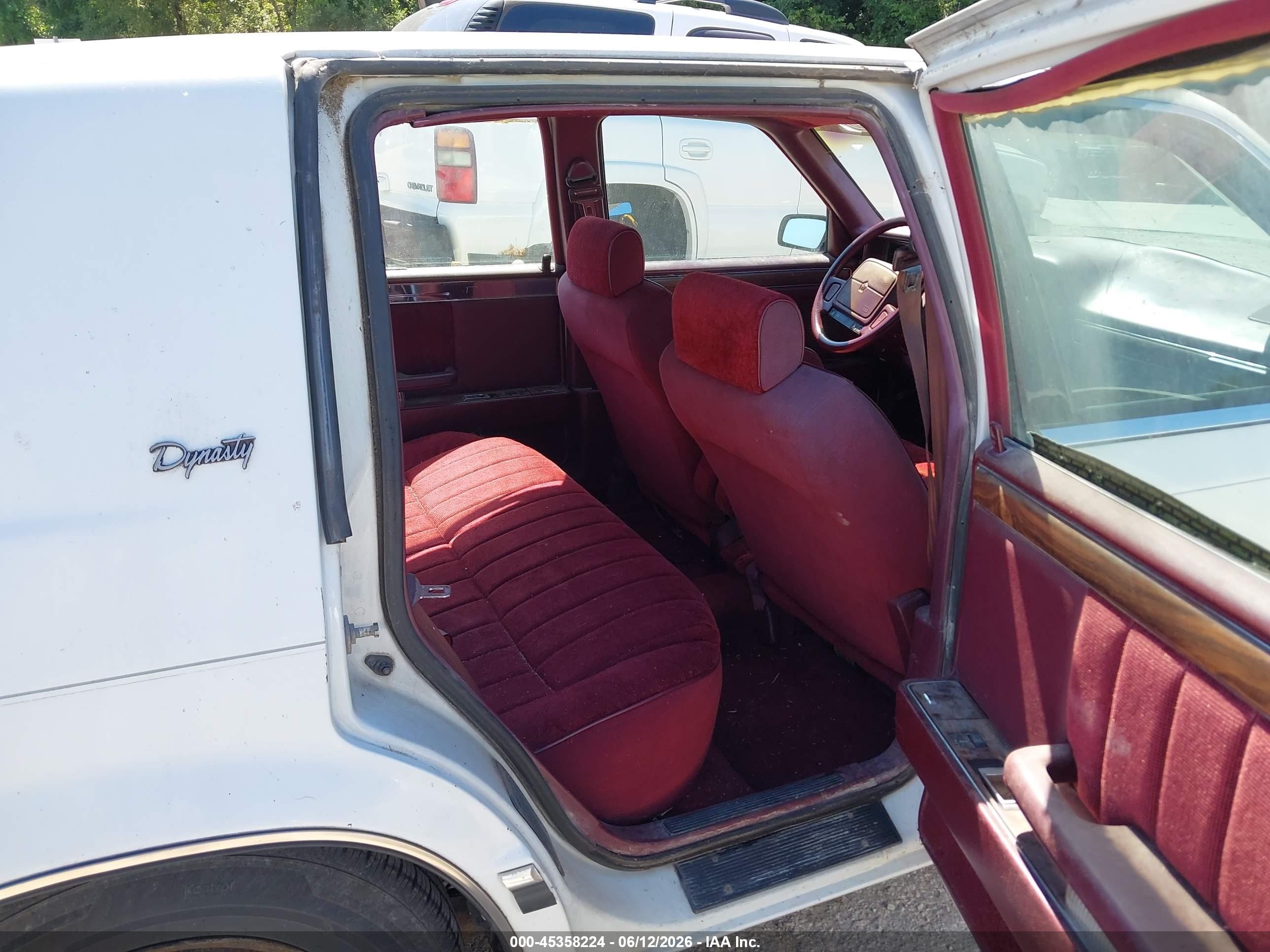 1991 Dodge Dynasty Le White vin: 1B3XC56R5MD259883