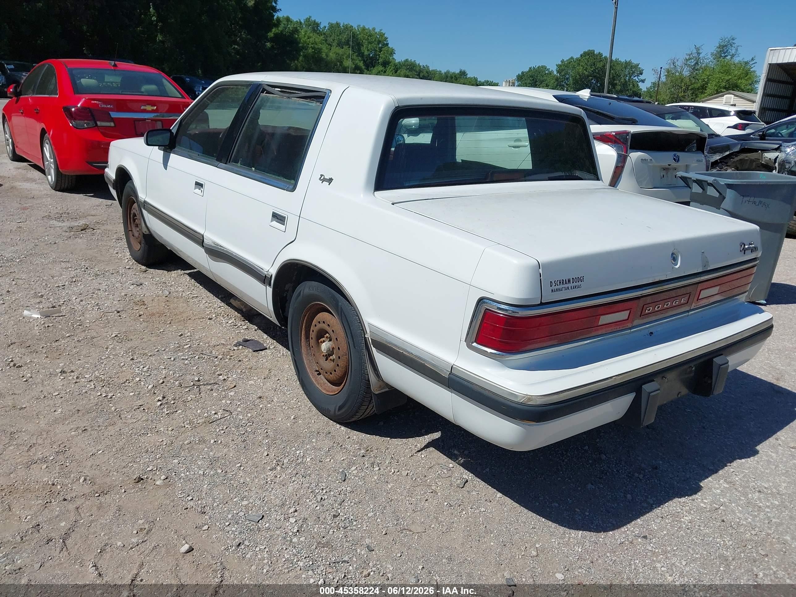 1991 Dodge Dynasty Le White vin: 1B3XC56R5MD259883