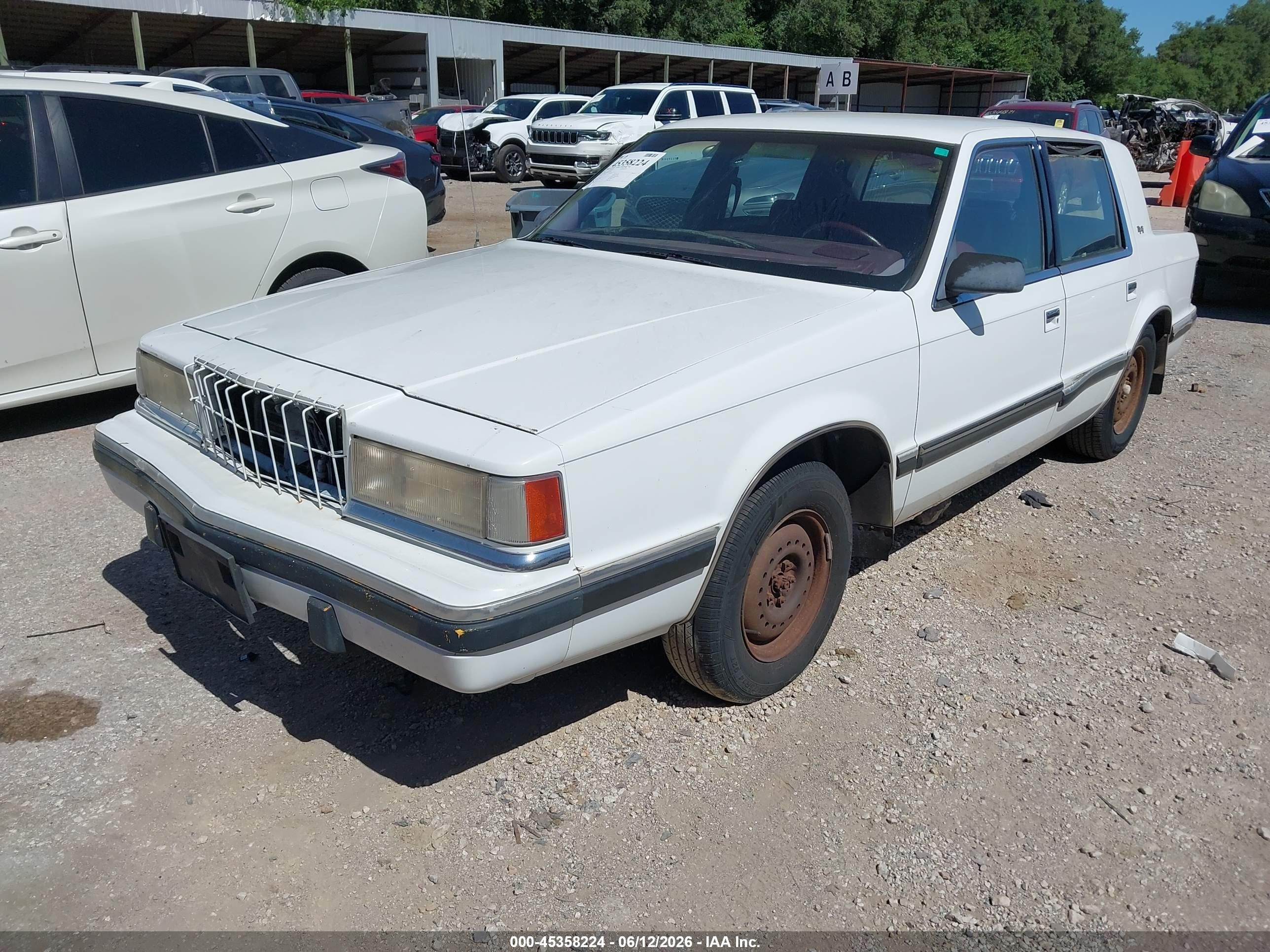 1991 Dodge Dynasty Le White vin: 1B3XC56R5MD259883