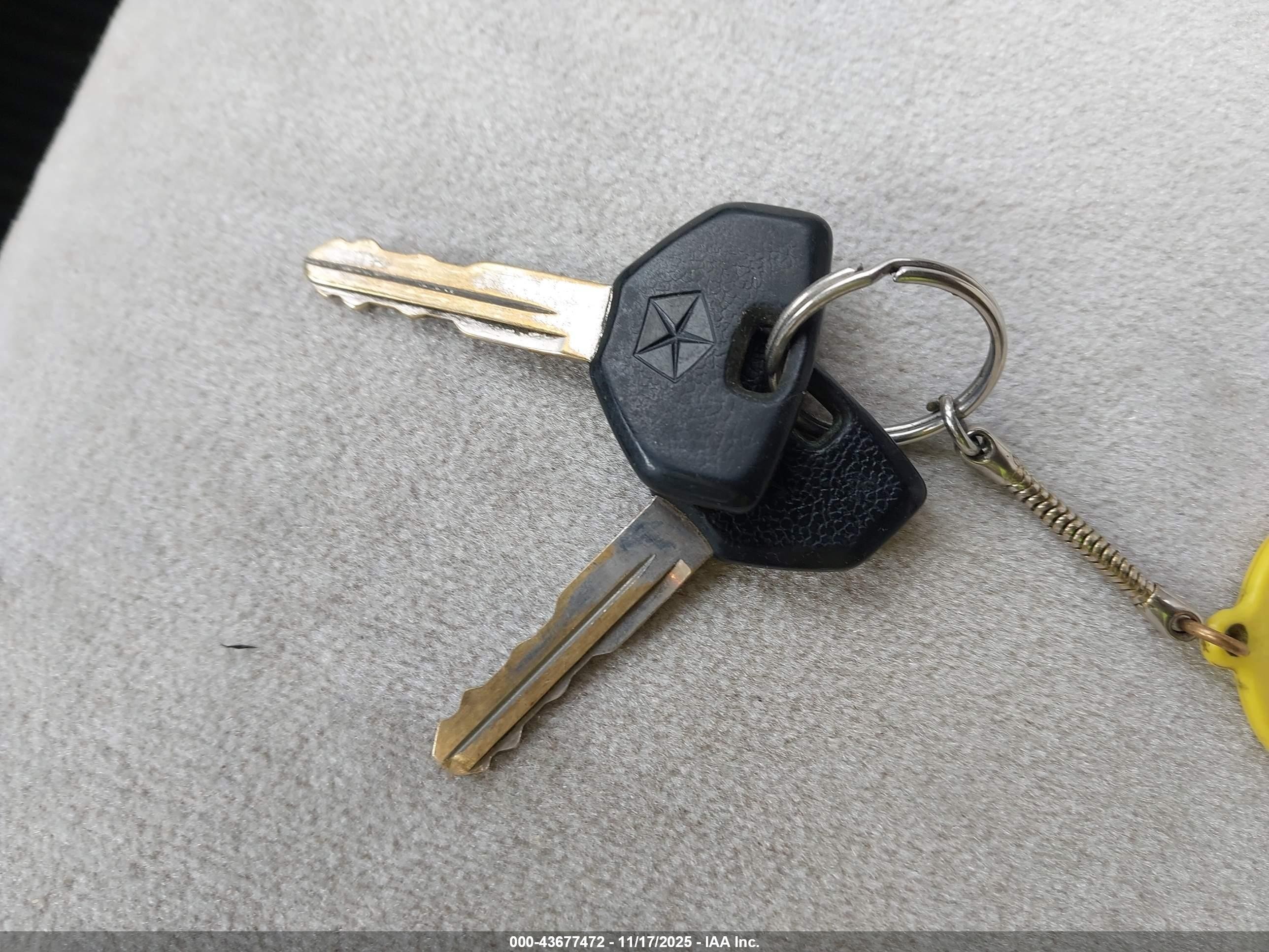 1990 Dodge Omni Expo Серый vin: 1B3XL18D7LC722766