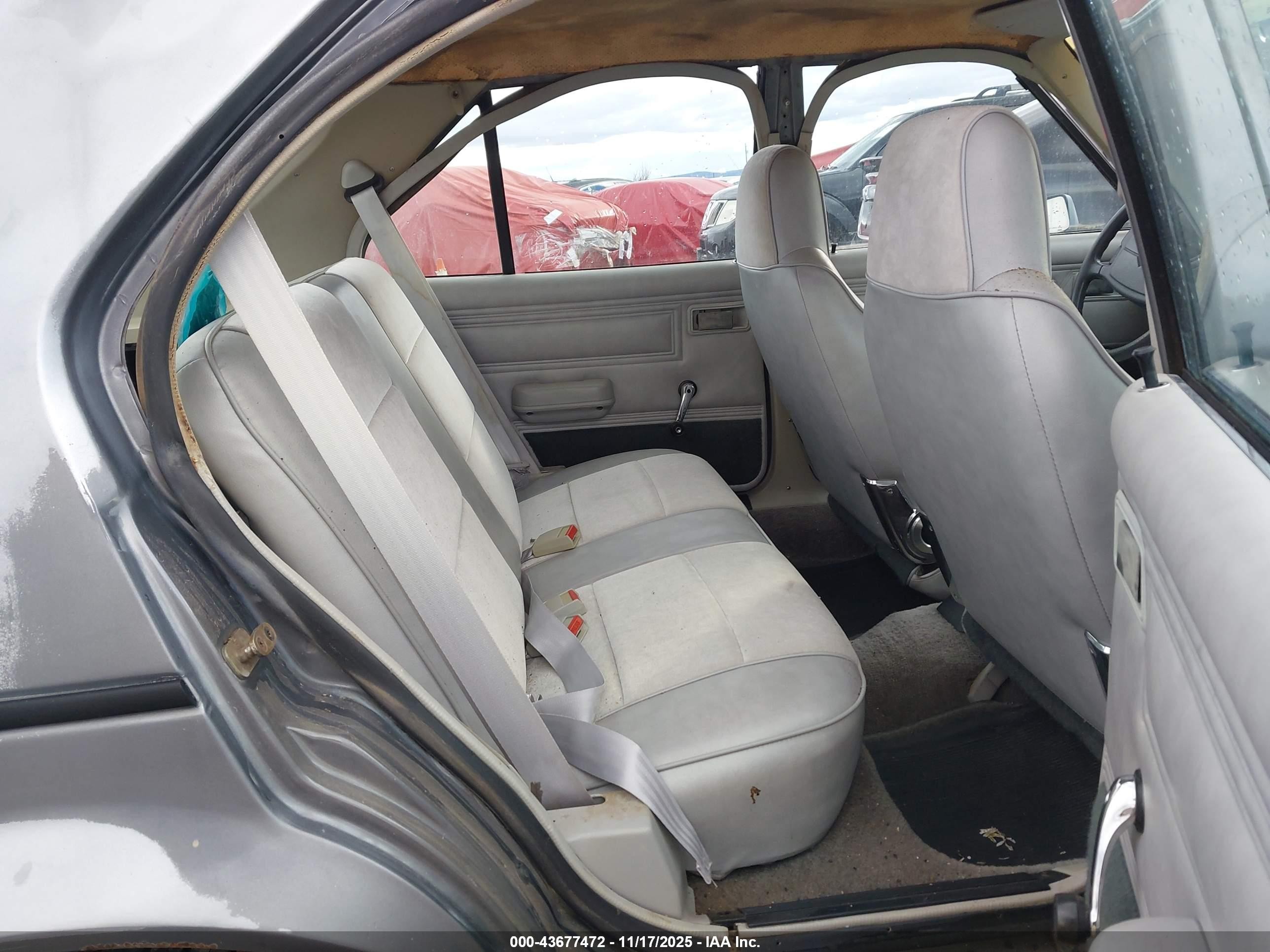 1990 Dodge Omni Expo Серый vin: 1B3XL18D7LC722766