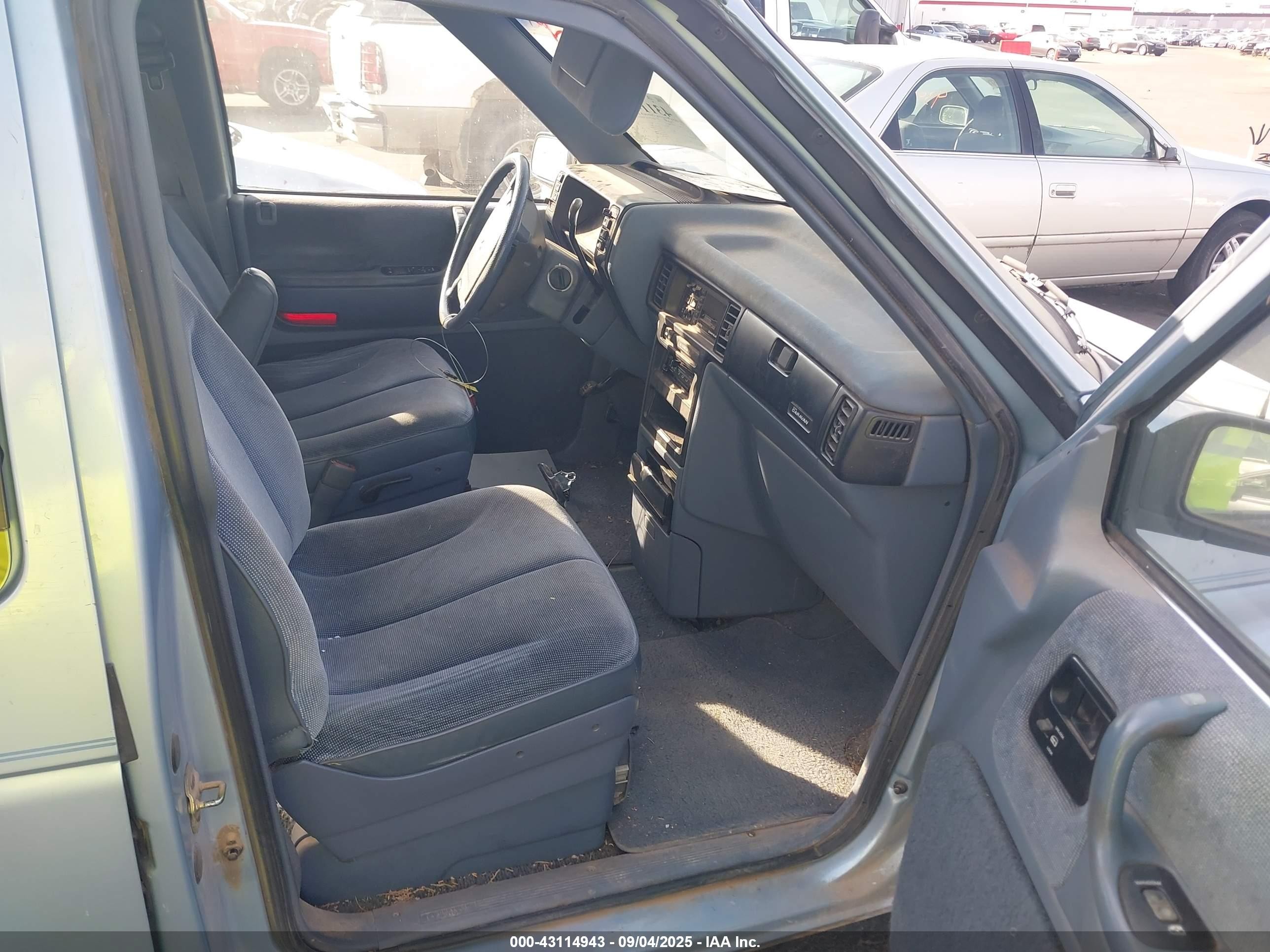 1991 Dodge Grand Caravan Se Blue vin: 1B4GD44RXMX560024