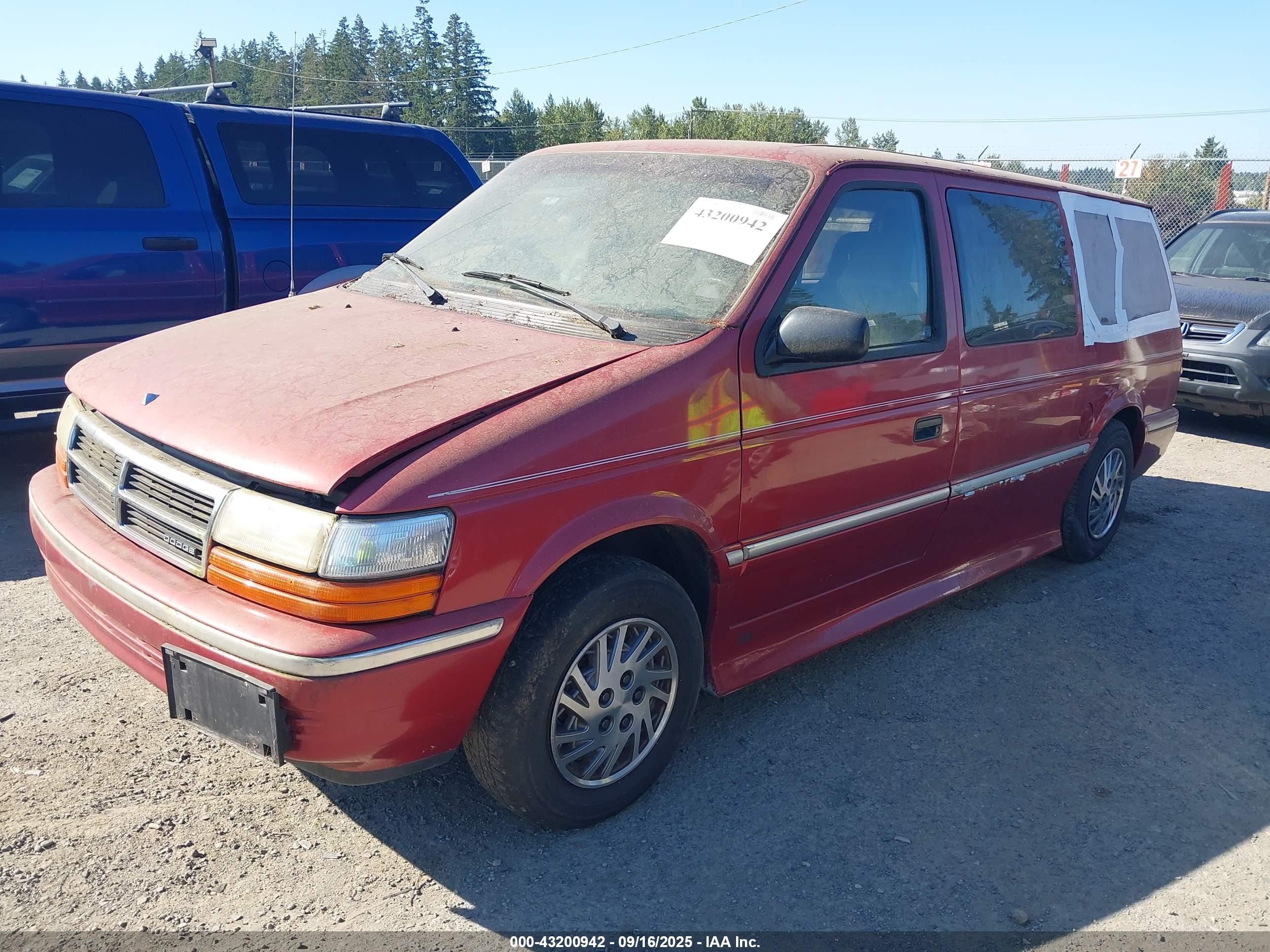 1993 Dodge Grand Caravan Se Red vin: 1B4GH44R2PX641611
