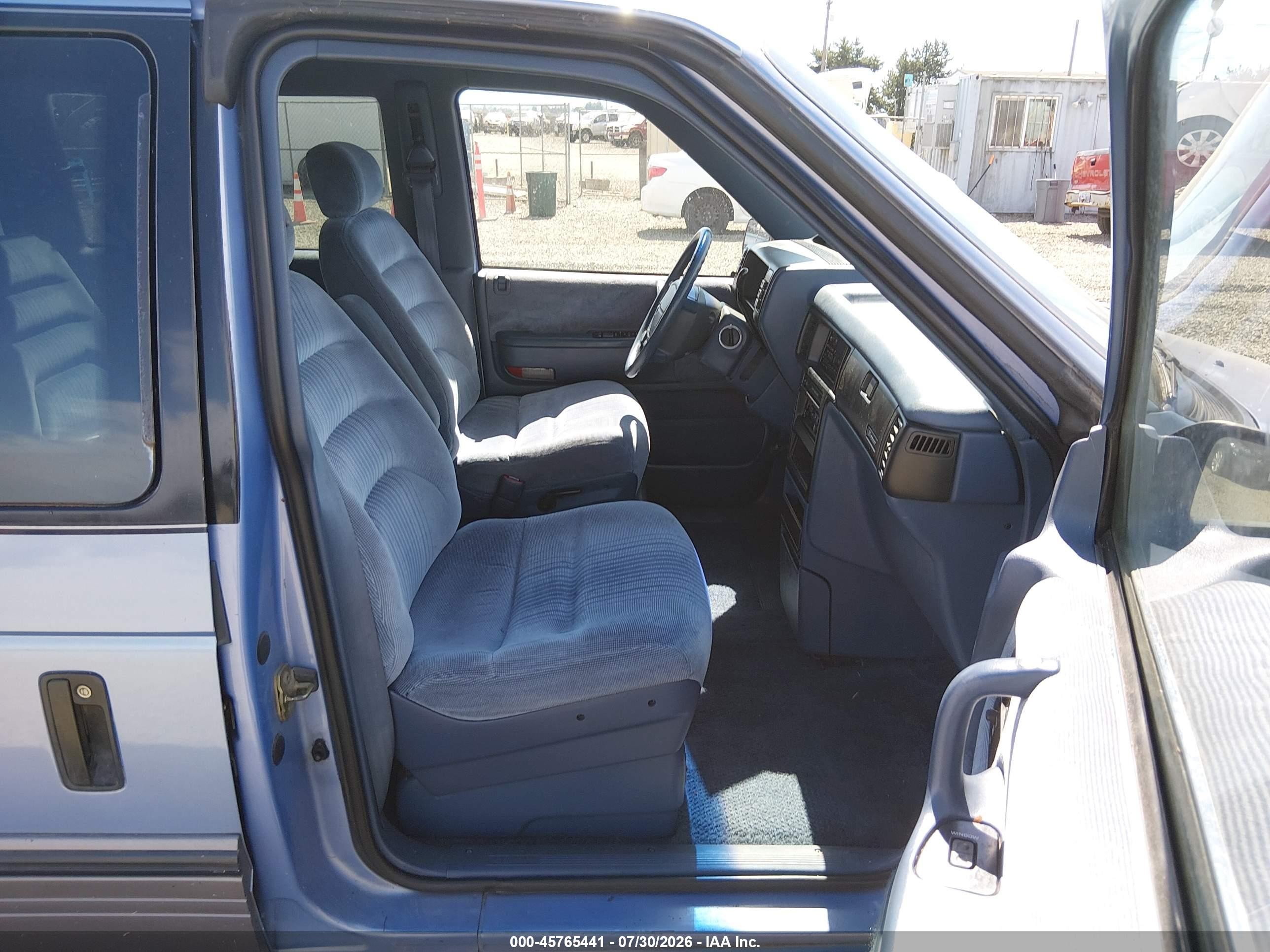 1993 Dodge Grand Caravan Le/es Purple vin: 1B4GH54R0PX534238