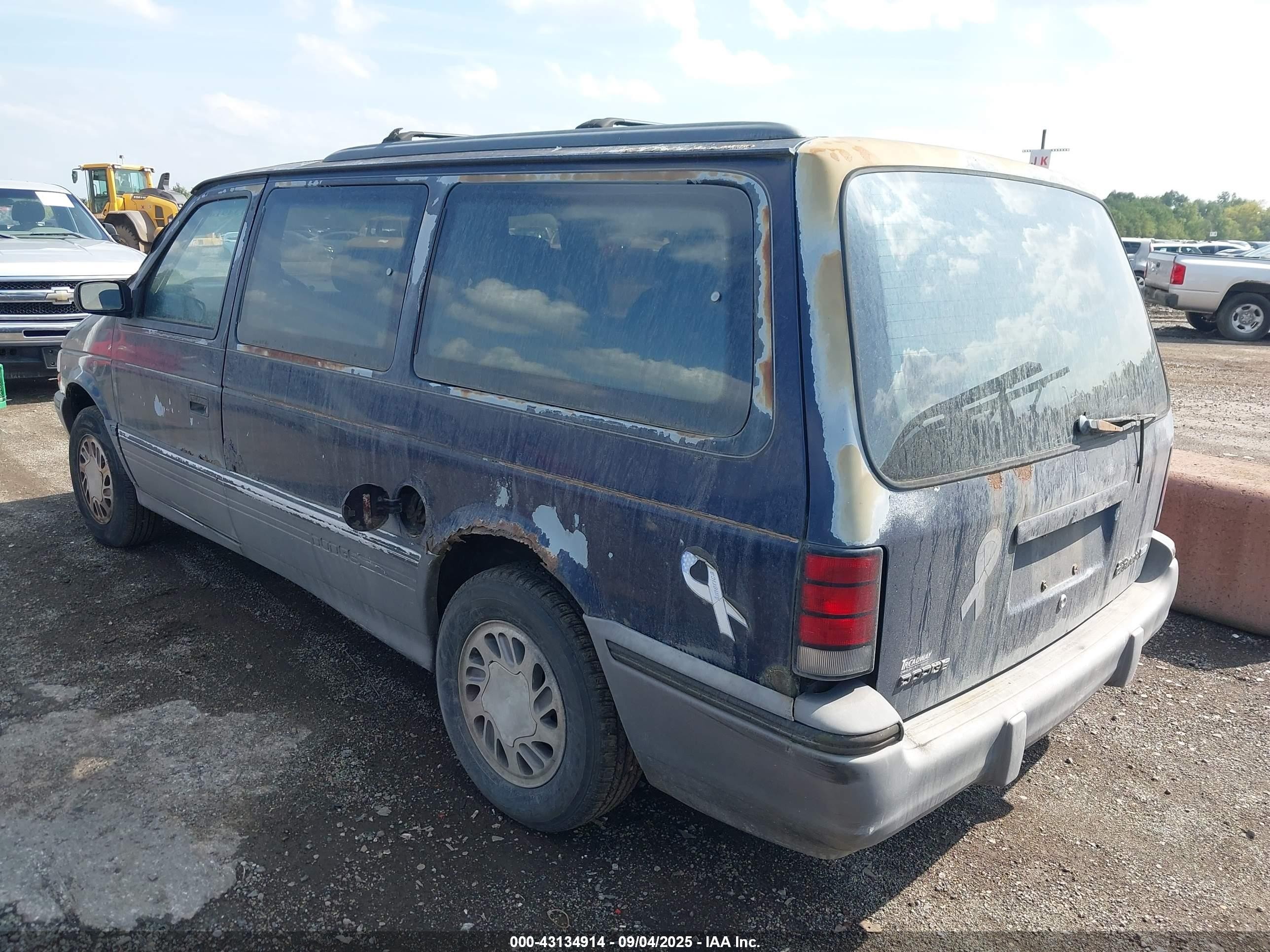 1993 Dodge Grand Caravan Le/es Blue vin: 1B4GH54R4PX608325