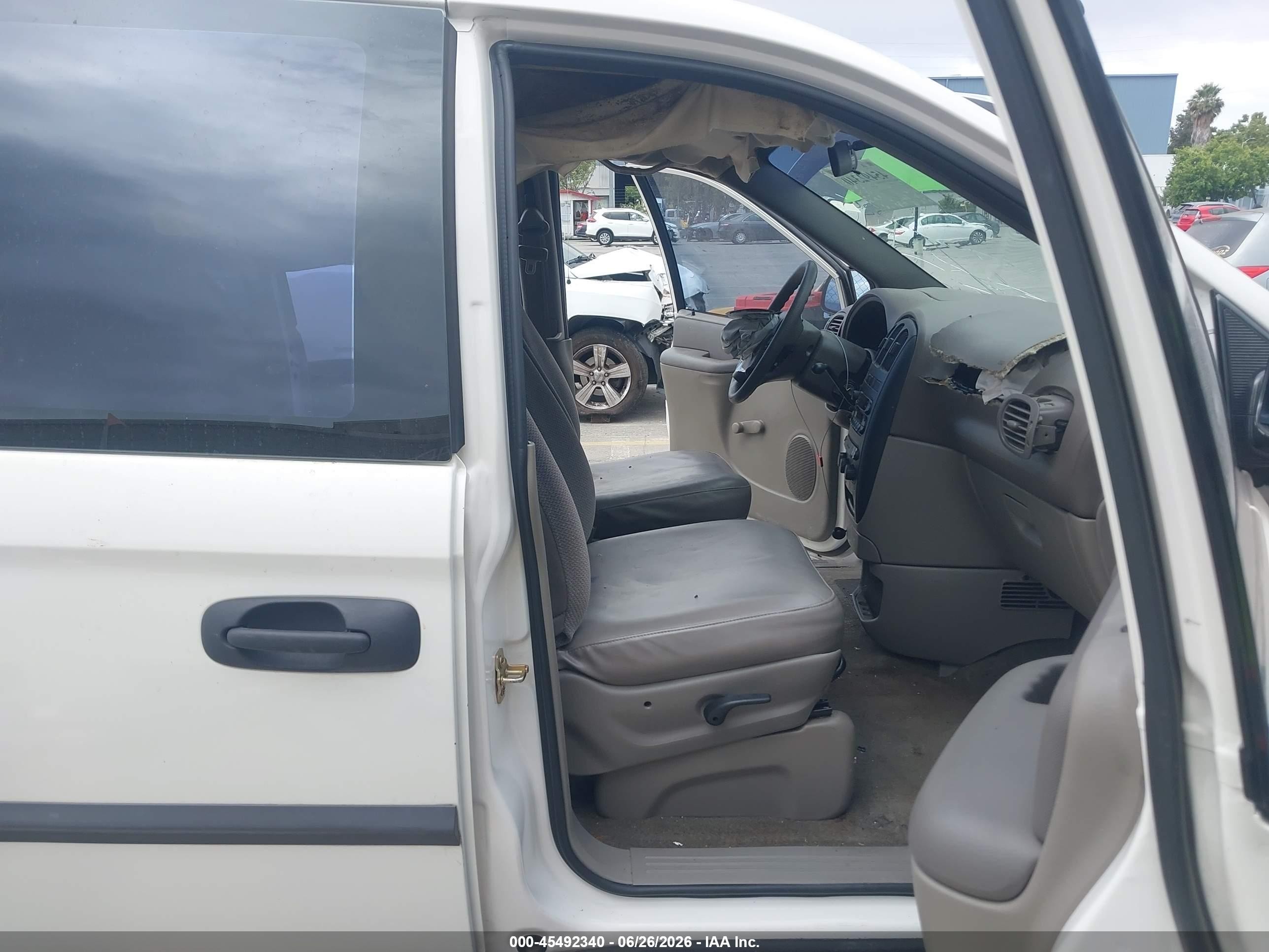 2002 Dodge Caravan Ec White vin: 1B4GP15B22B635753