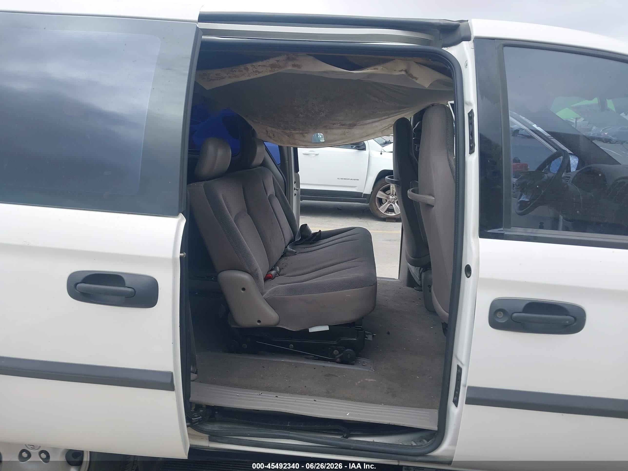 2002 Dodge Caravan Ec White vin: 1B4GP15B22B635753