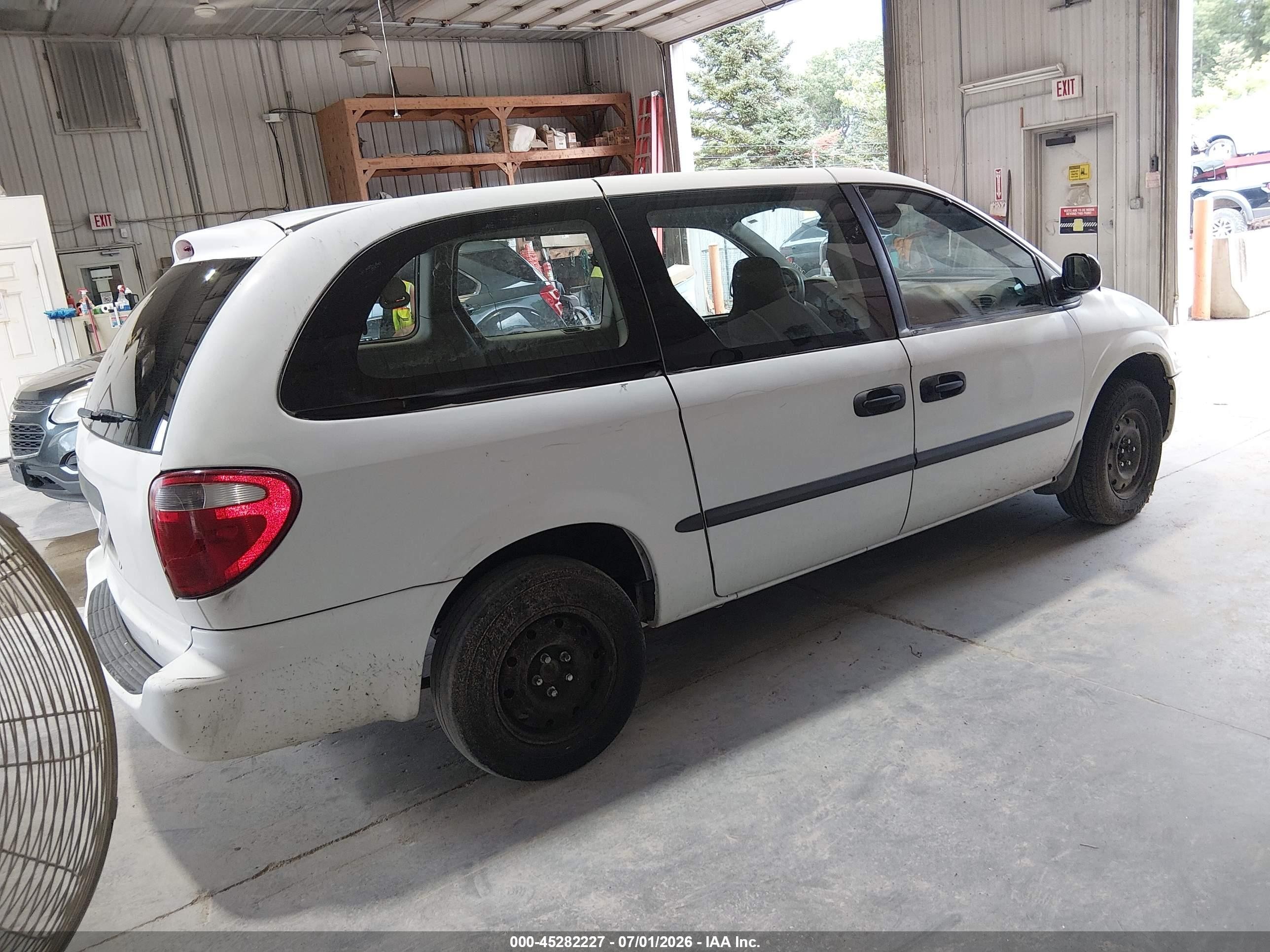 2002 Dodge Grand Caravan Se Белый vin: 1B4GP243X2B727791