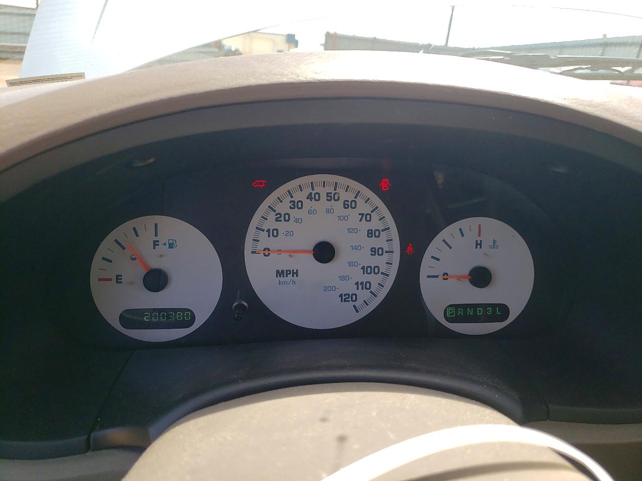 2002 Dodge Caravan Se Silver vin: 1B4GP25332B652219
