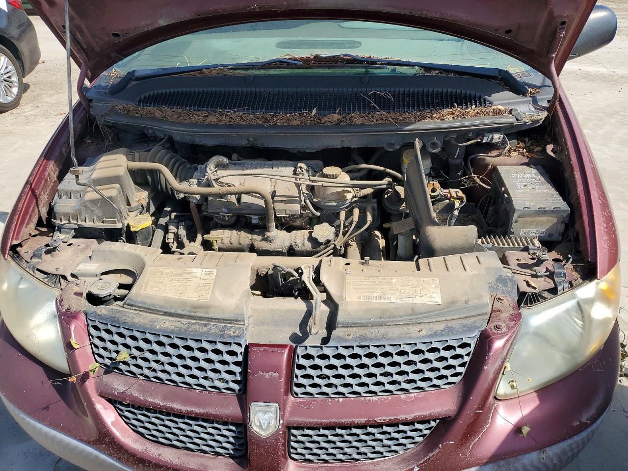 2001 Dodge Caravan Se Burgundy vin: 1B4GP25371B169928