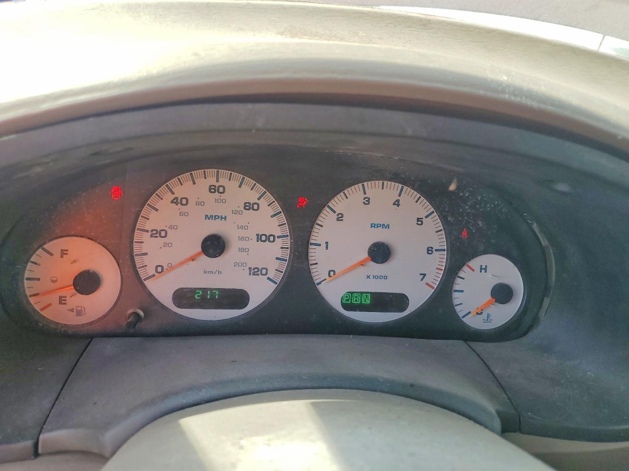 2001 Dodge Caravan Se Burgundy vin: 1B4GP25371B169928