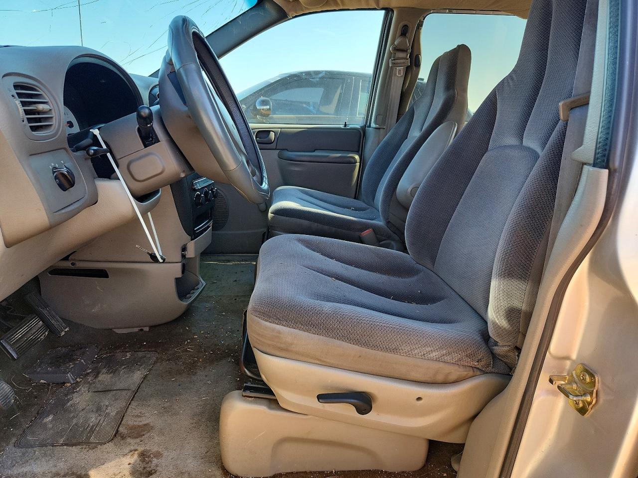 2002 Dodge Caravan Se Silver vin: 1B4GP25372B648335