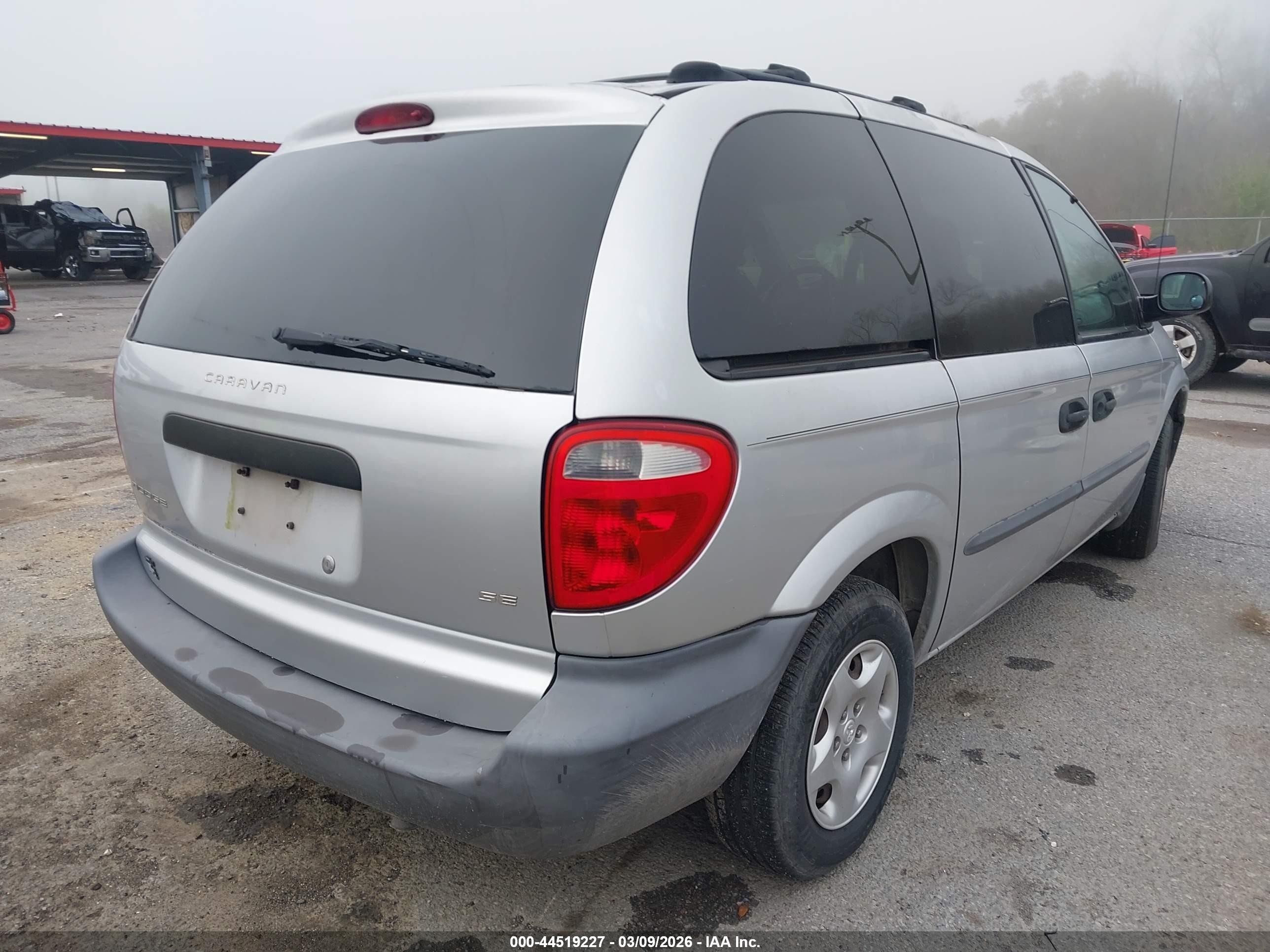 2002 Dodge Caravan Se Silver vin: 1B4GP25372B654622