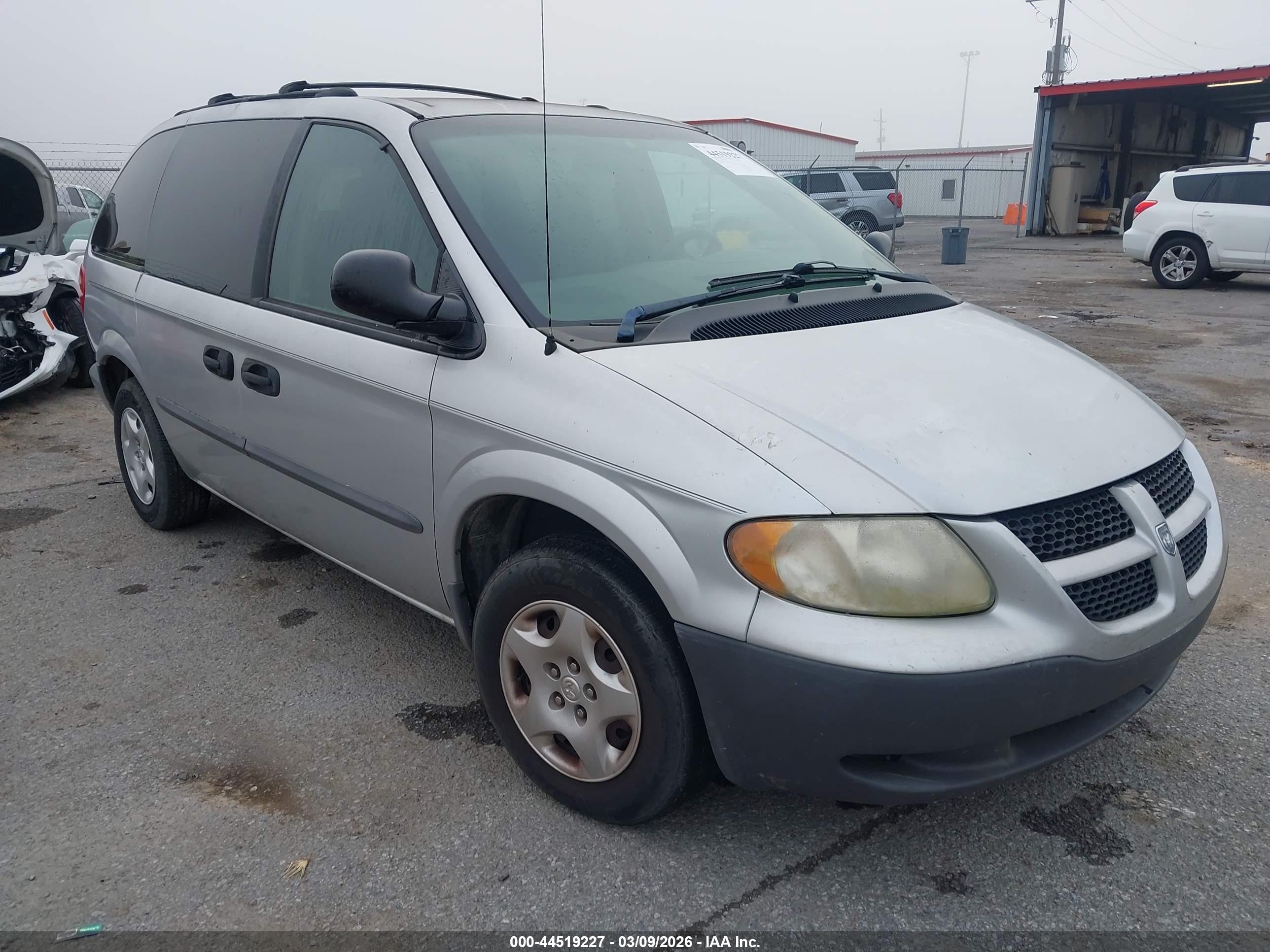 2002 Dodge Caravan Se Silver vin: 1B4GP25372B654622
