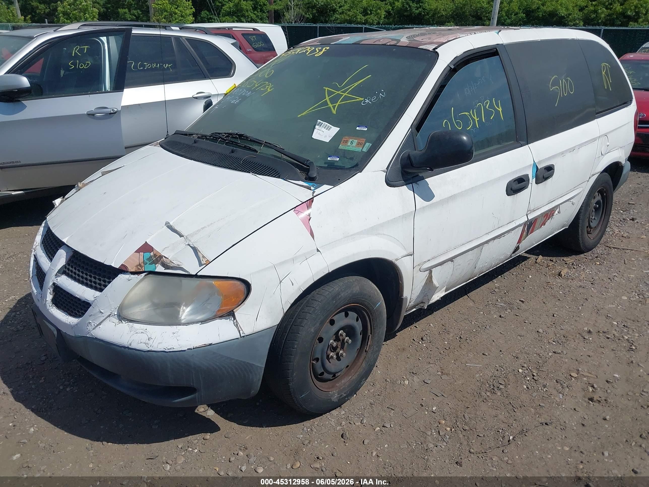 2002 Dodge Caravan Se White vin: 1B4GP25382B720188