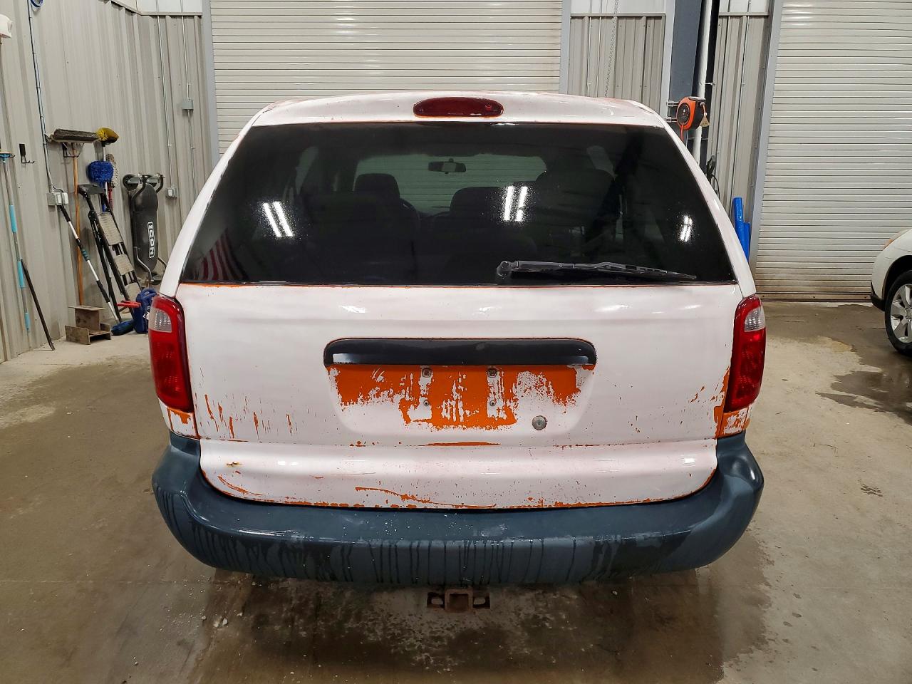 2002 Dodge Caravan Se White vin: 1B4GP25B92B639174