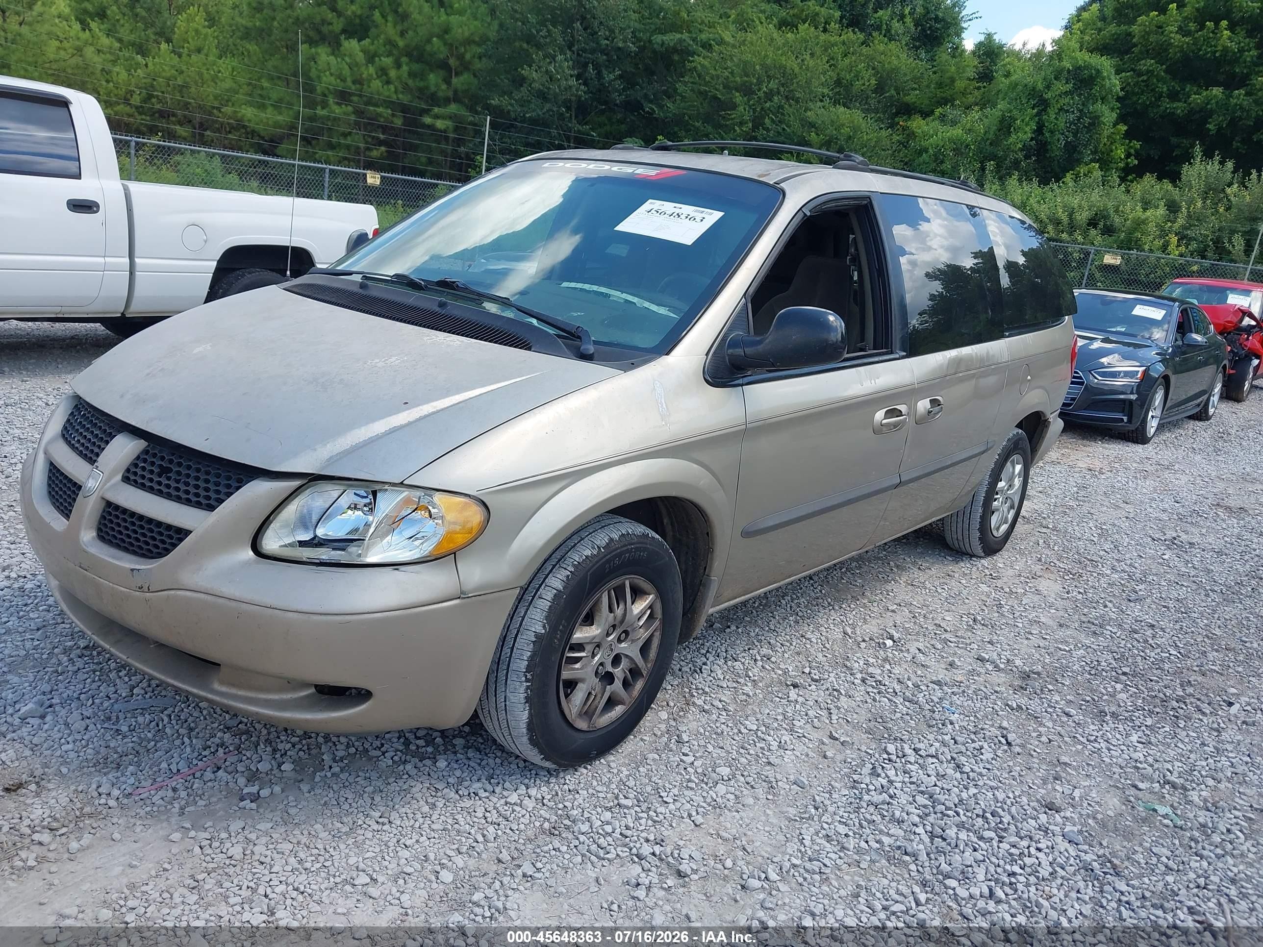 2002 Dodge Grand Caravan Sport Gold vin: 1B4GP44352B720372