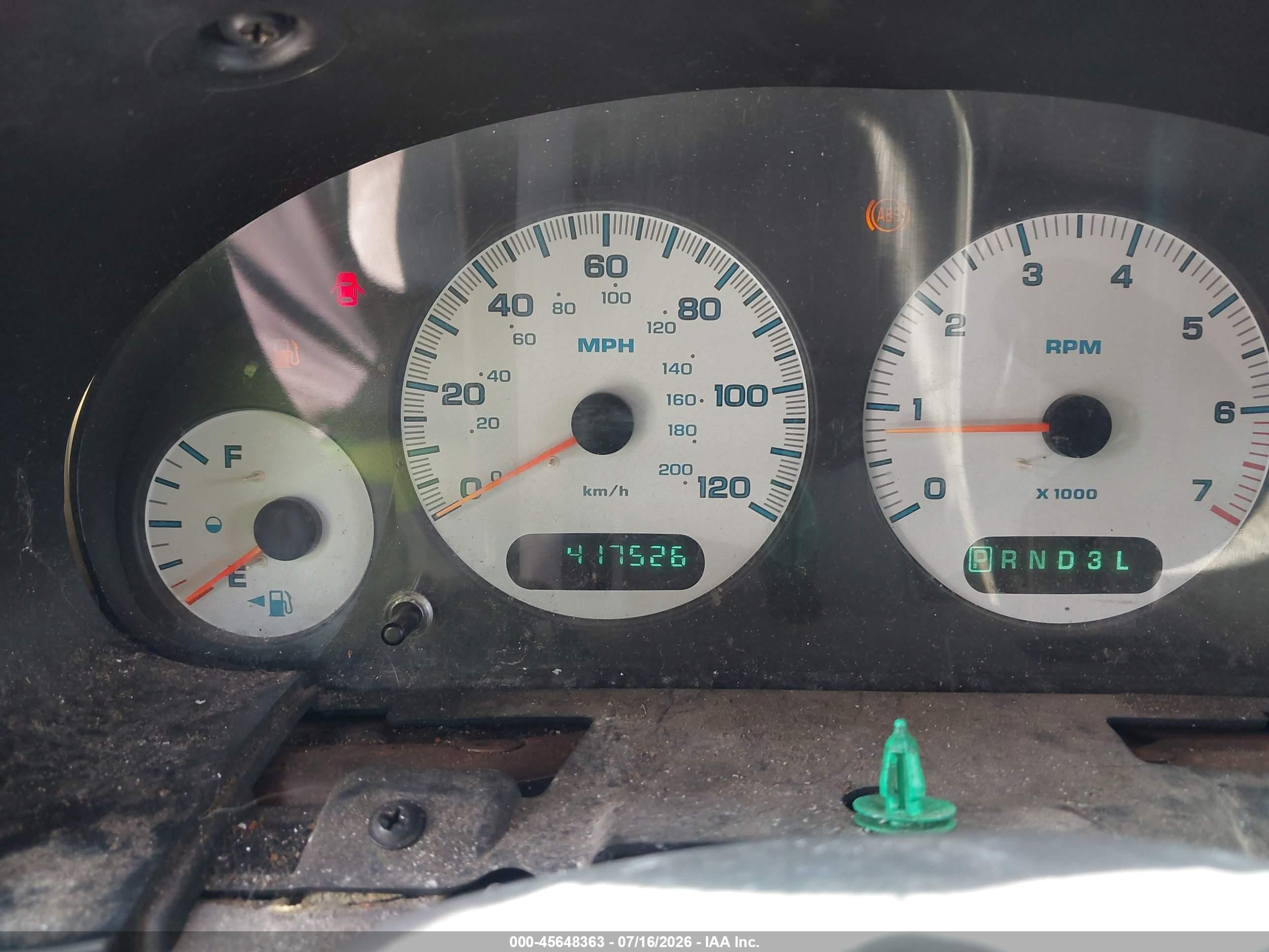 2002 Dodge Grand Caravan Sport Gold vin: 1B4GP44352B720372