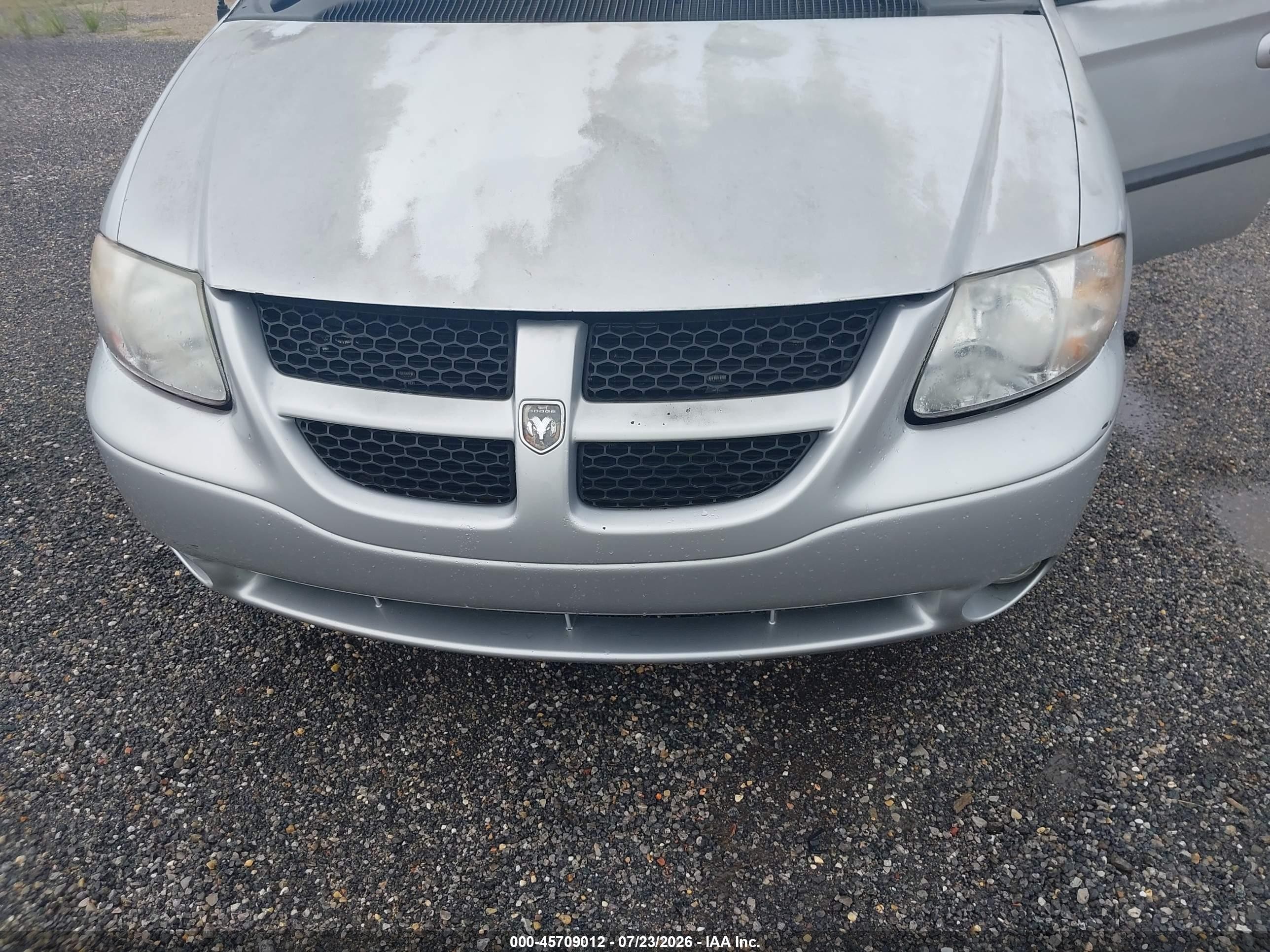 2002 Dodge Grand Caravan Sport Silver vin: 1B4GP44392B525102