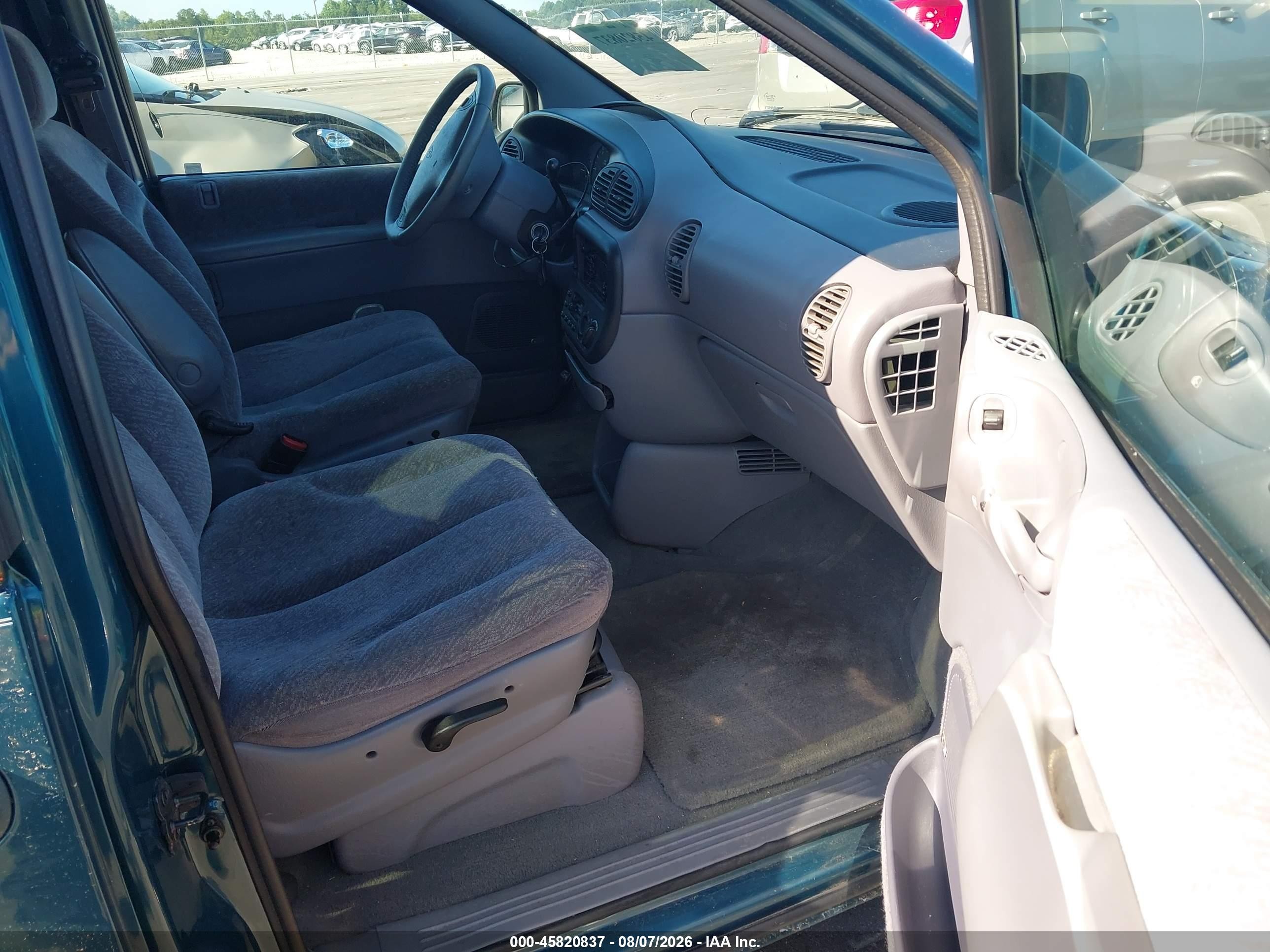 2000 Dodge Grand Caravan Se Зеленый vin: 1B4GP44G1YB589131