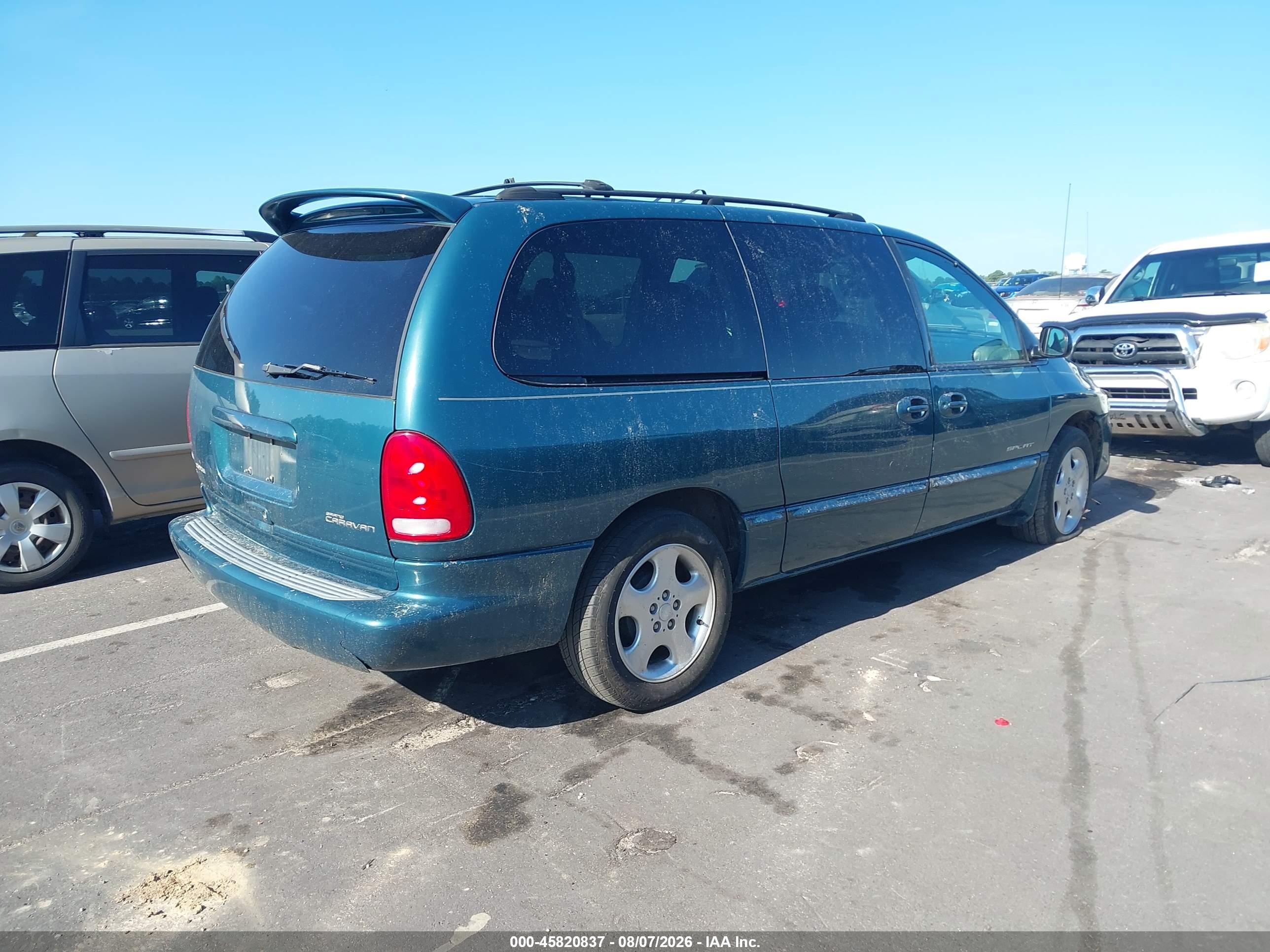 2000 Dodge Grand Caravan Se Зеленый vin: 1B4GP44G1YB589131