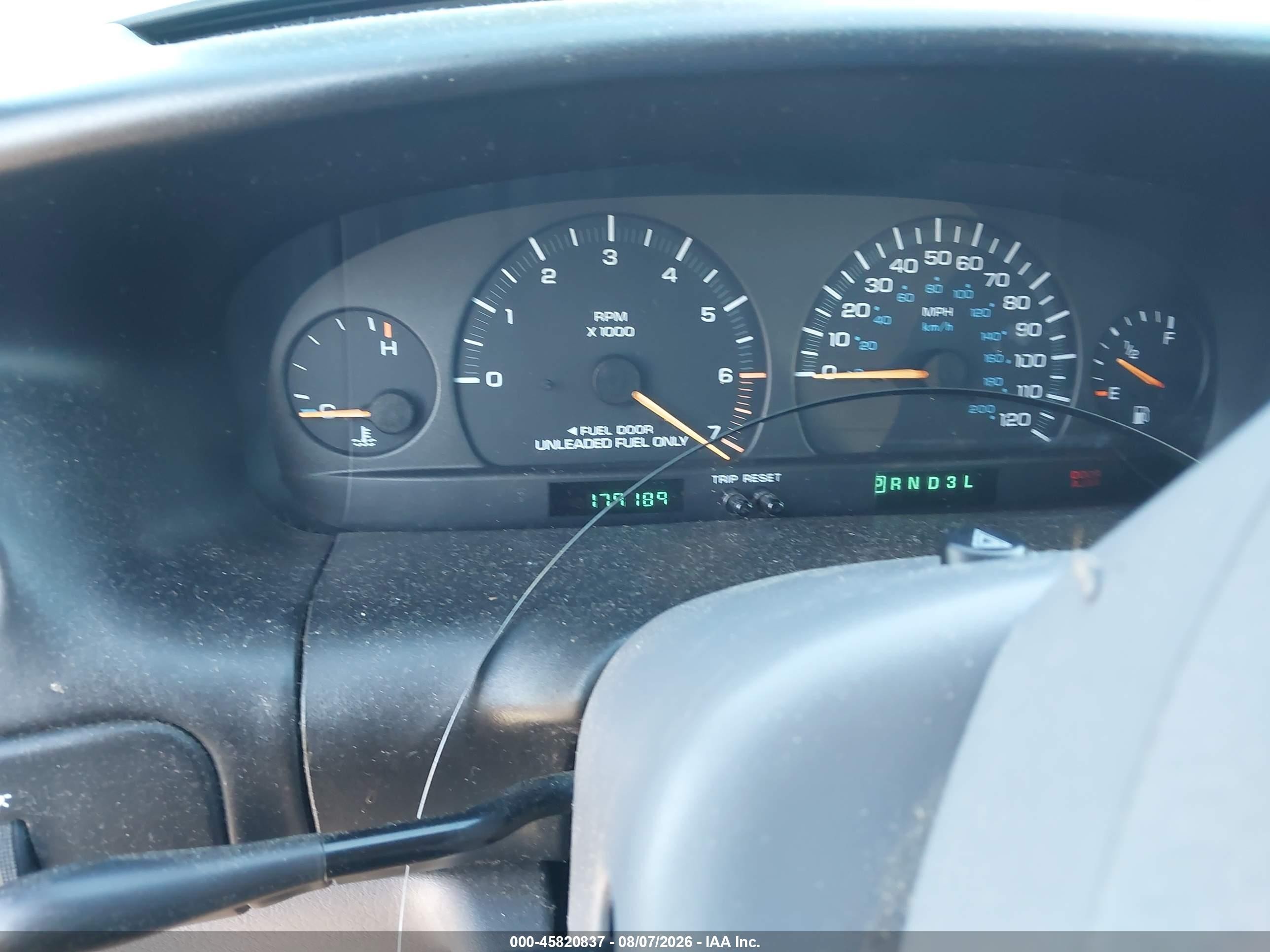 2000 Dodge Grand Caravan Se Зеленый vin: 1B4GP44G1YB589131