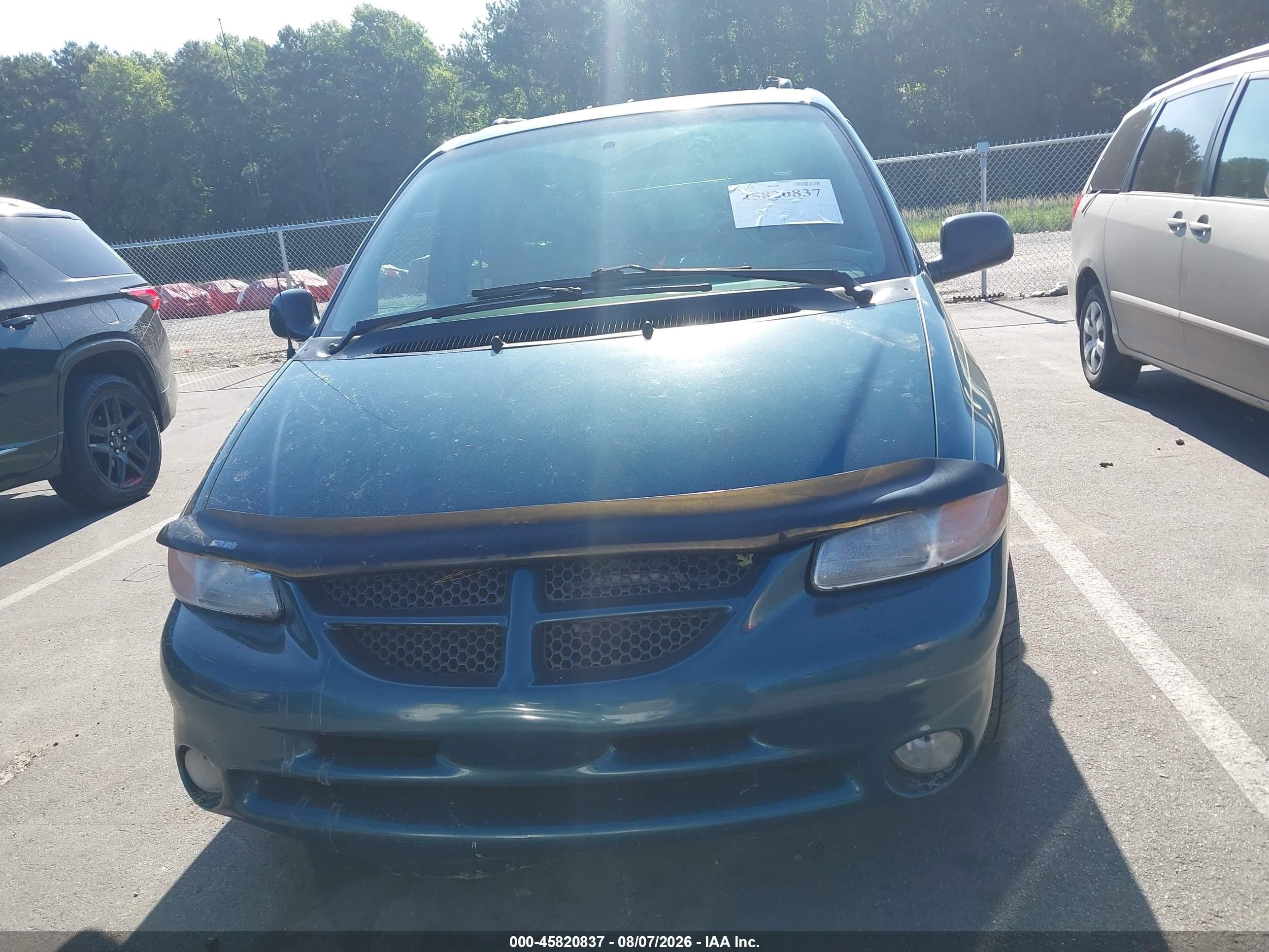 2000 Dodge Grand Caravan Se Зеленый vin: 1B4GP44G1YB589131