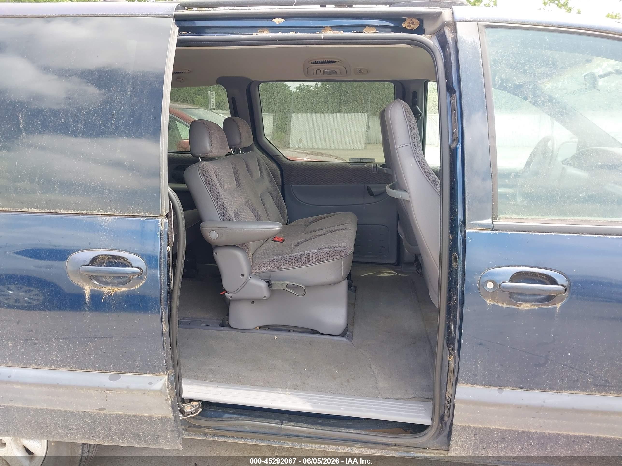 2000 Dodge Grand Caravan Se Blue vin: 1B4GP44G1YB685471