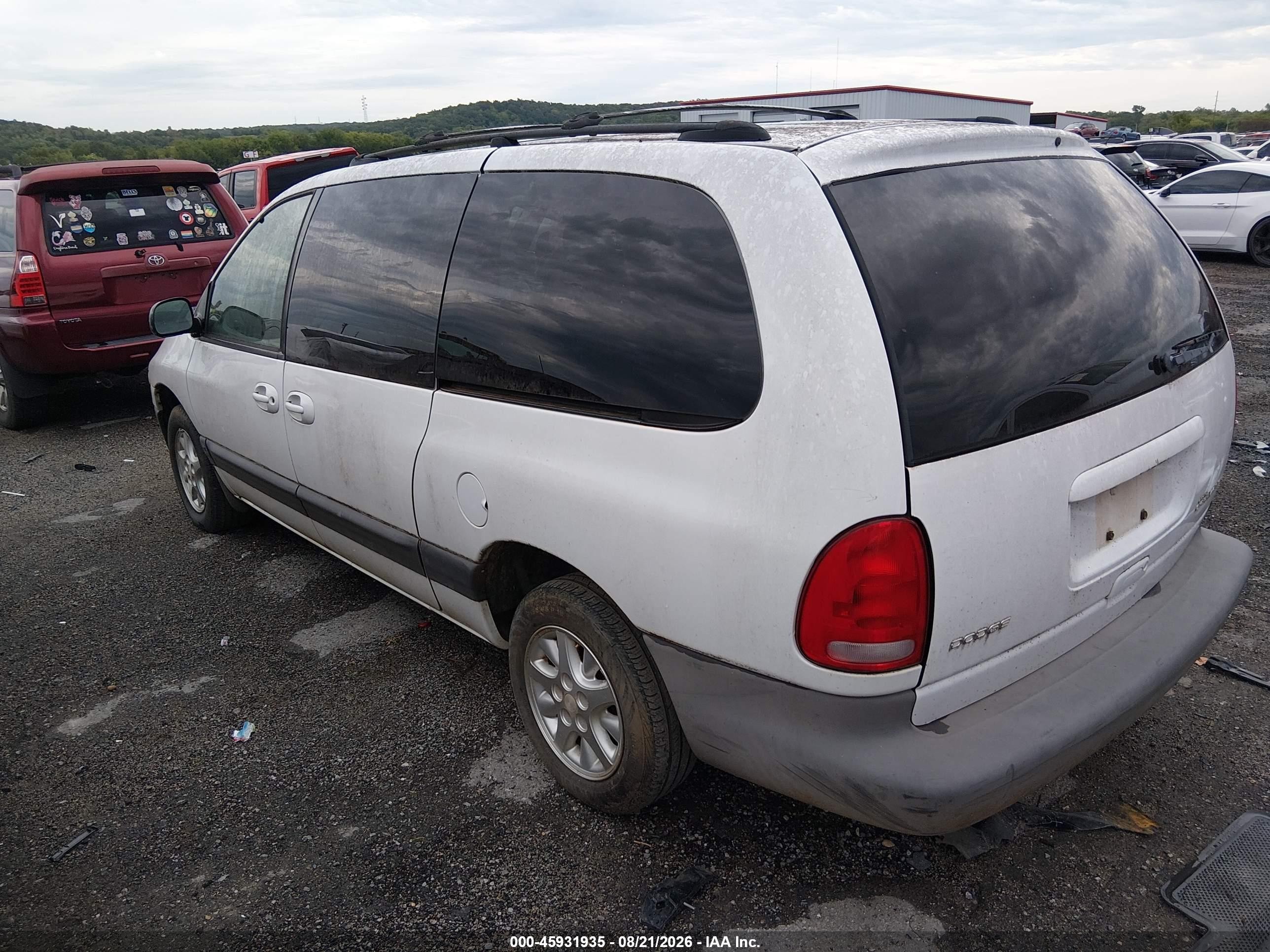 1999 Dodge Grand Caravan Se White vin: 1B4GP44G3XB841086