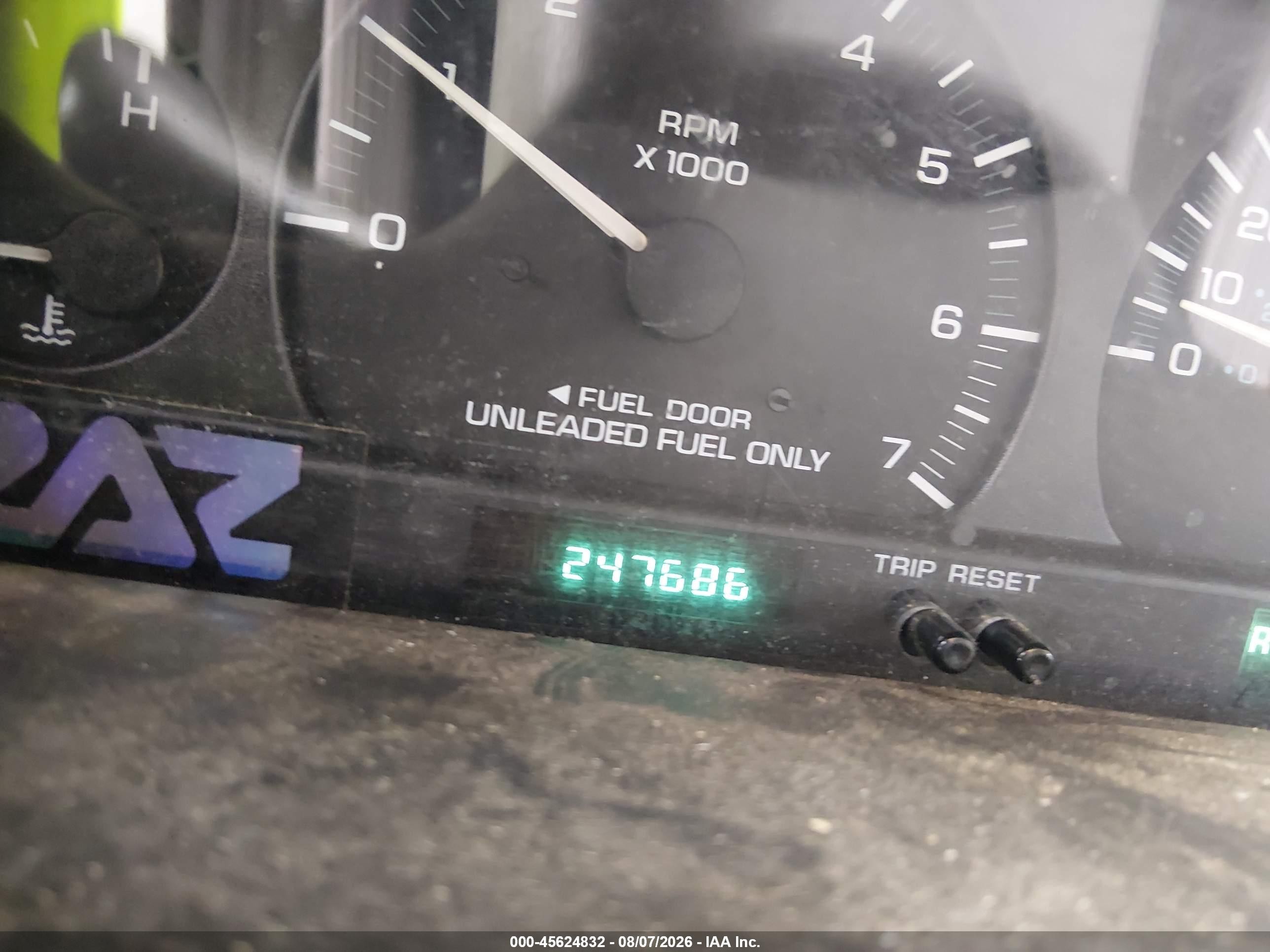 2000 Dodge Grand Caravan Se Белый vin: 1B4GP44G3YB627037