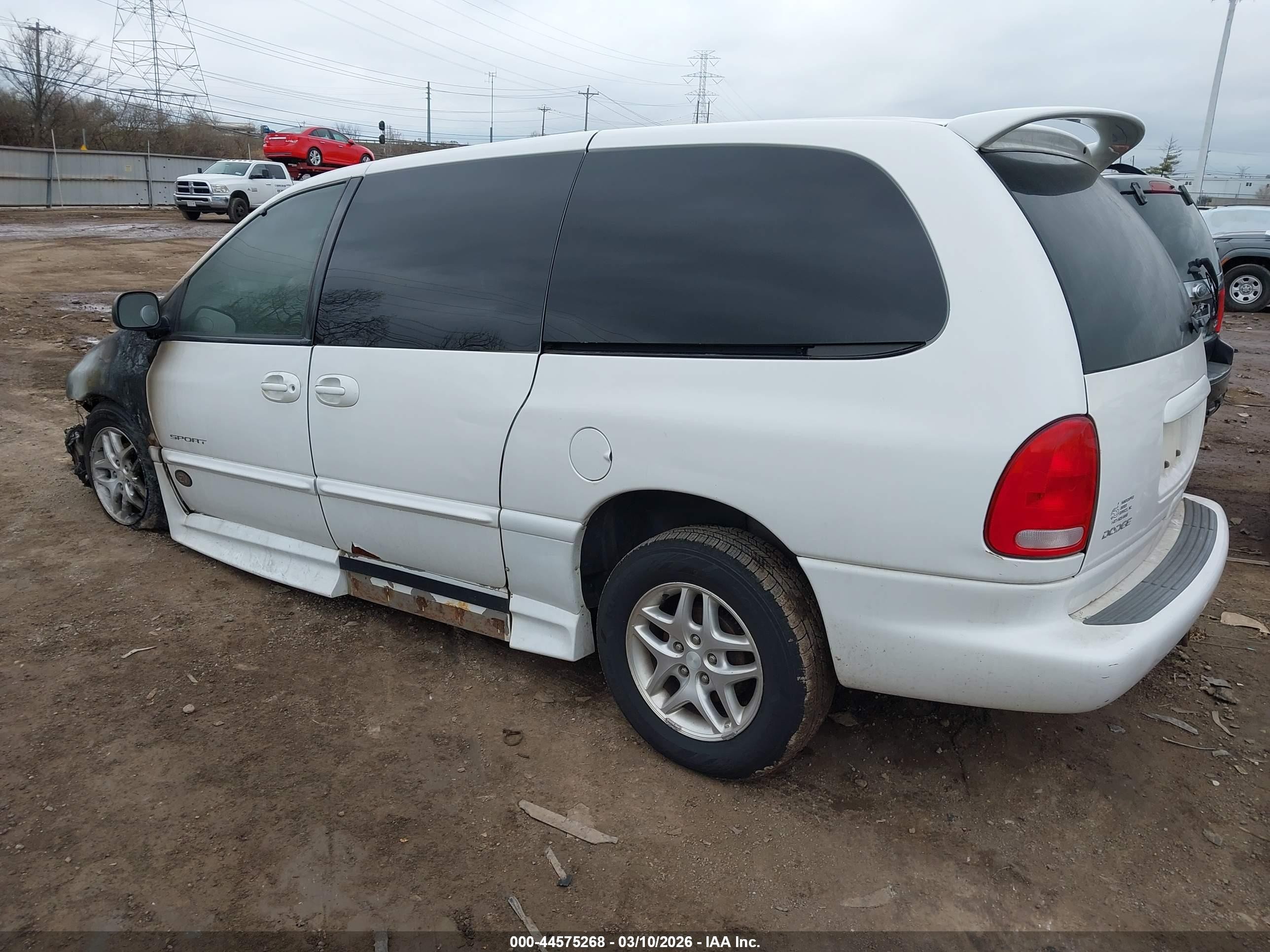 2000 Dodge Grand Caravan Se White vin: 1B4GP44G3YB739434