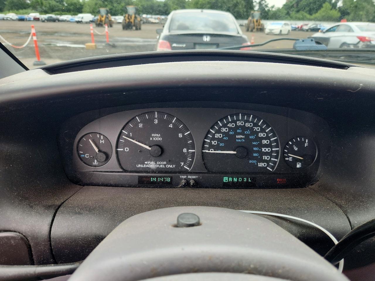 2000 Dodge Grand Caravan Se Burgundy vin: 1B4GP44G6YB587729